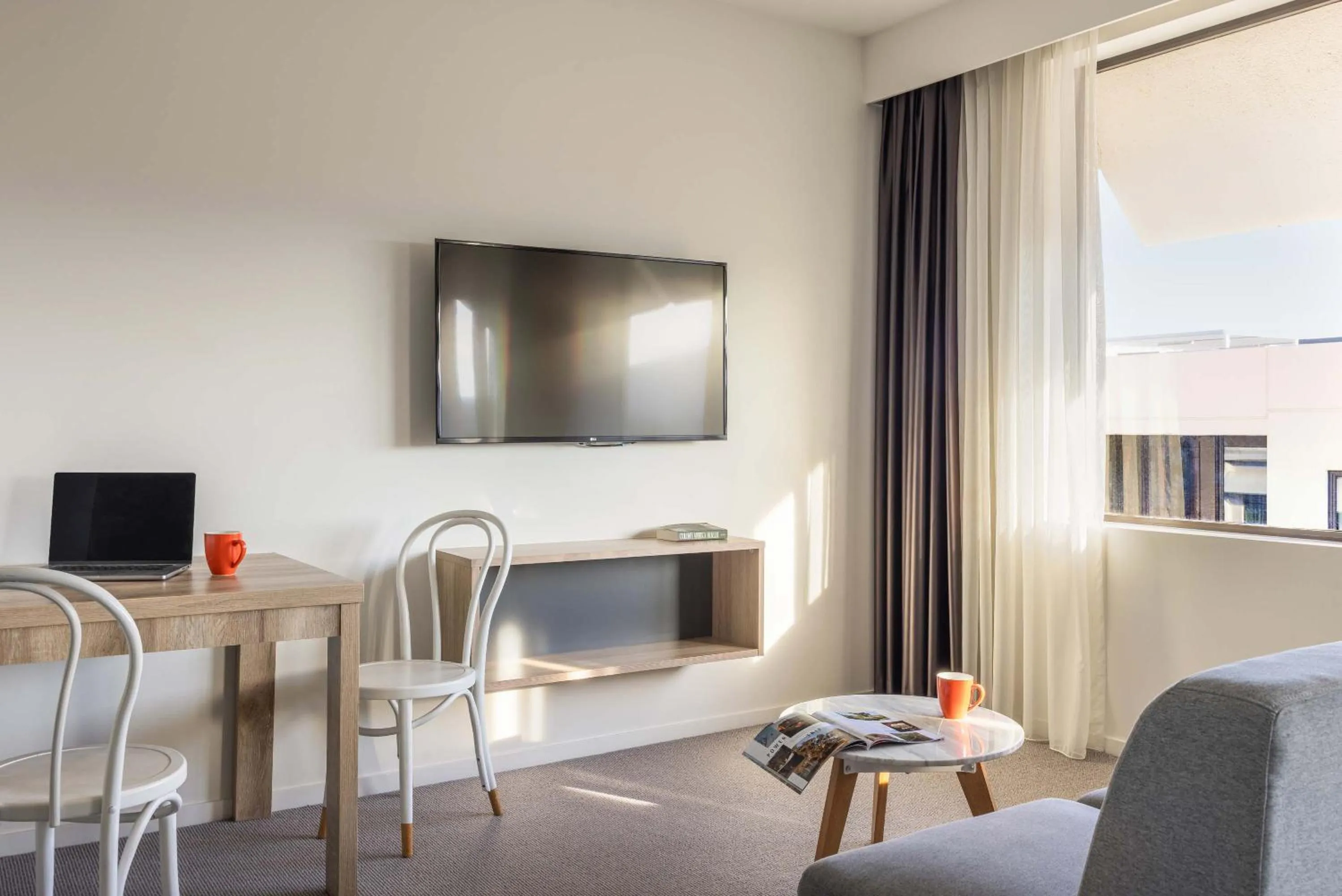 Bedroom in Mantra MacArthur Hotel