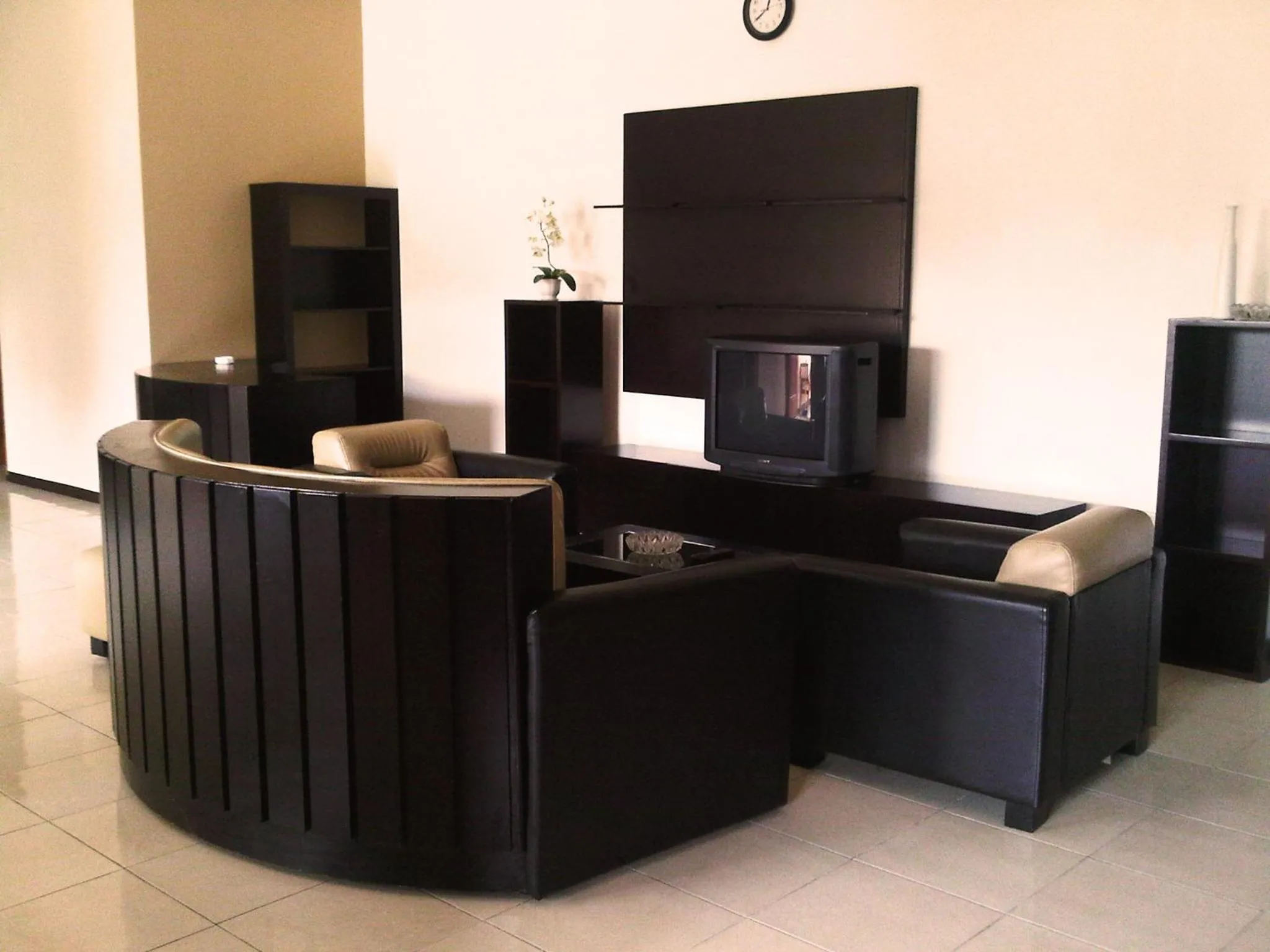 Living room in De Hill Villa