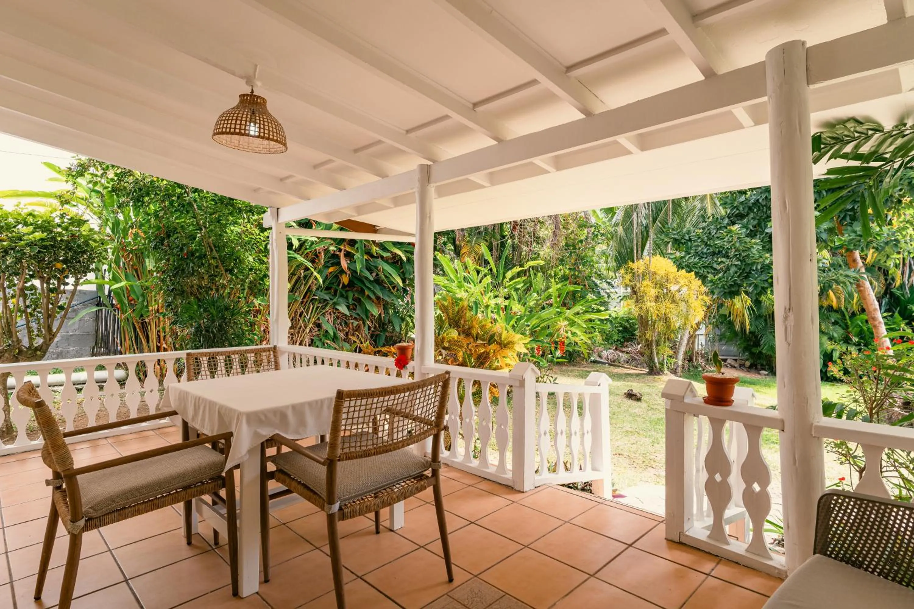 Beau Vallon Bungalows