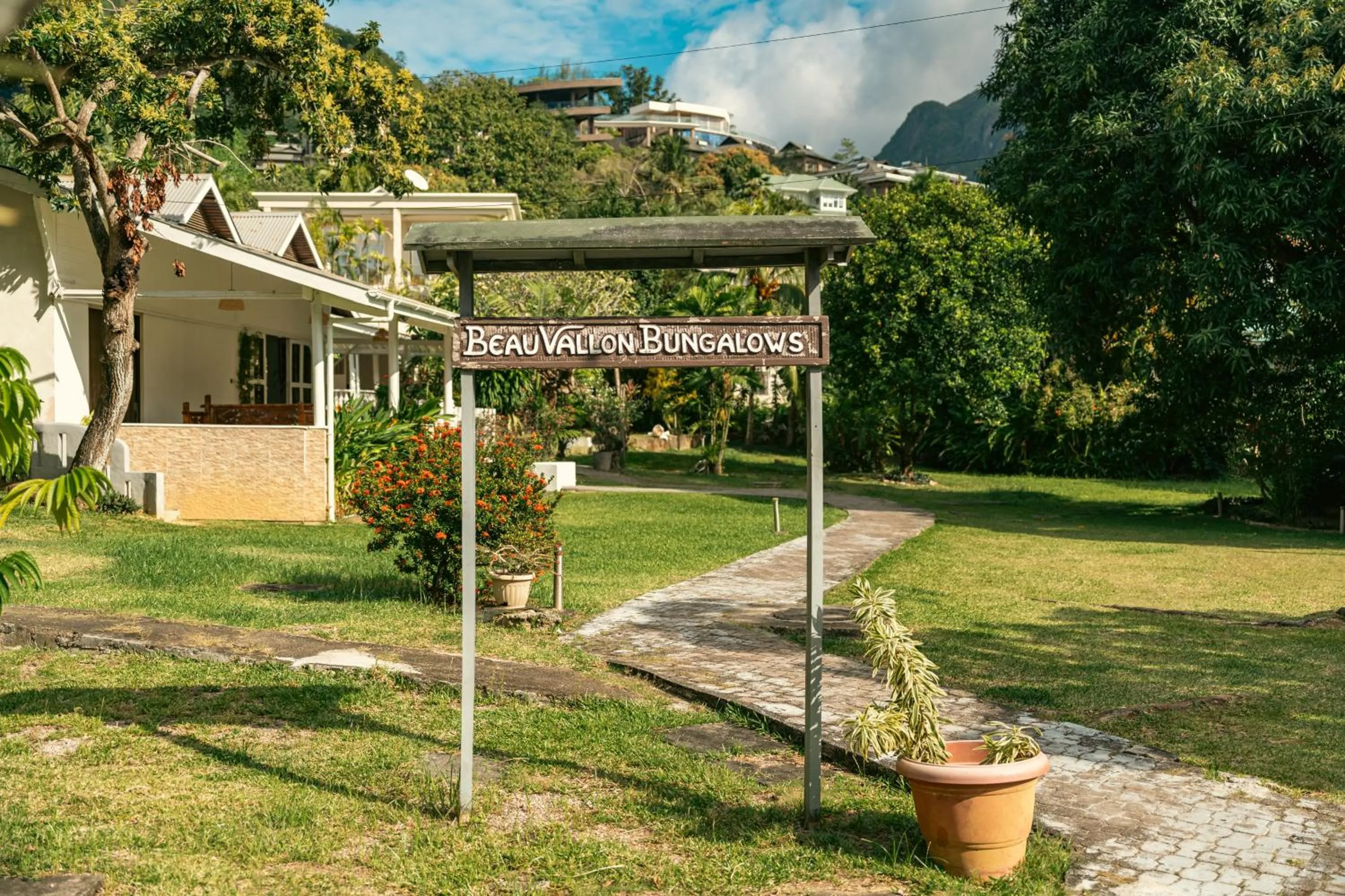 Beau Vallon Bungalows