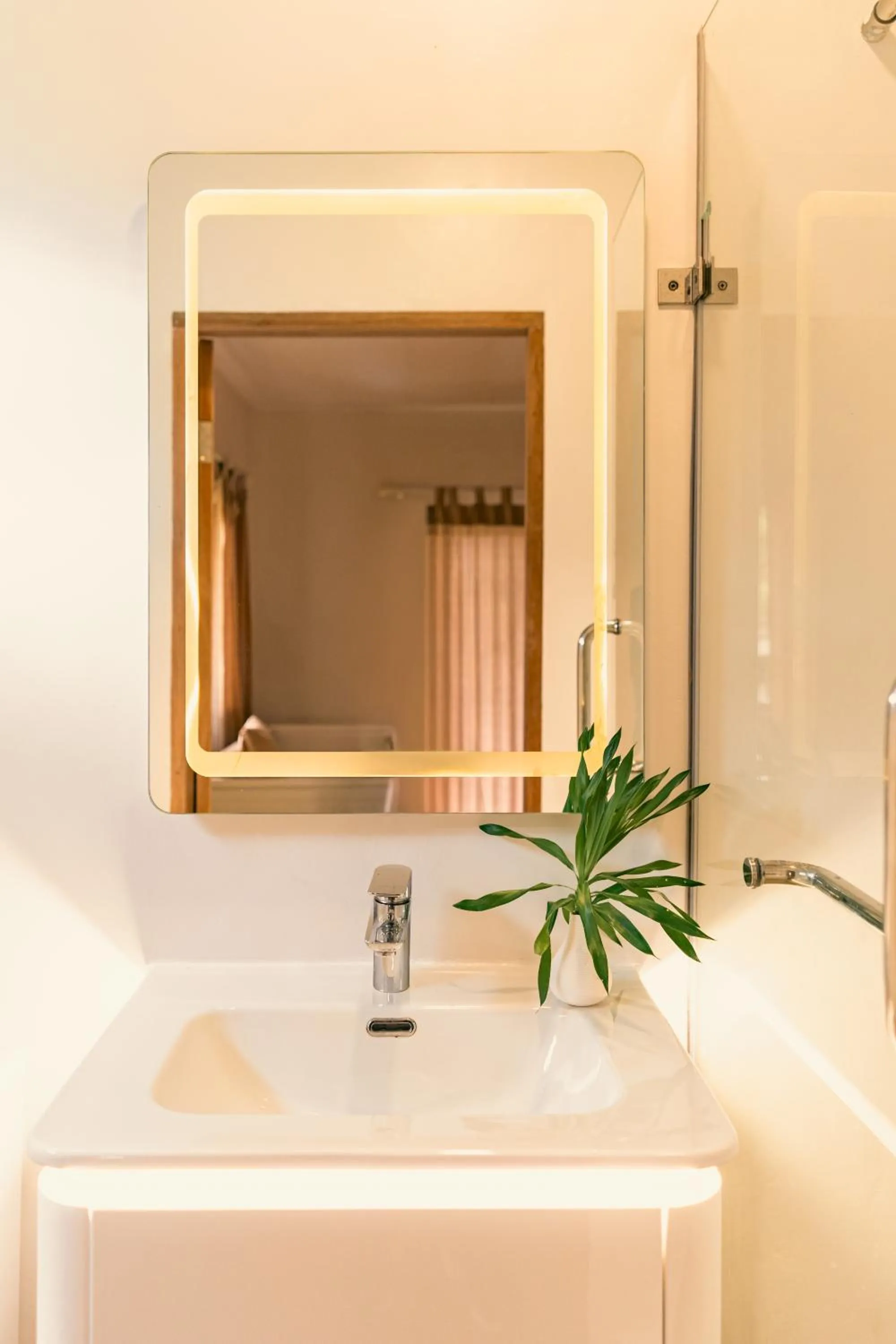 Beau Vallon Bungalows