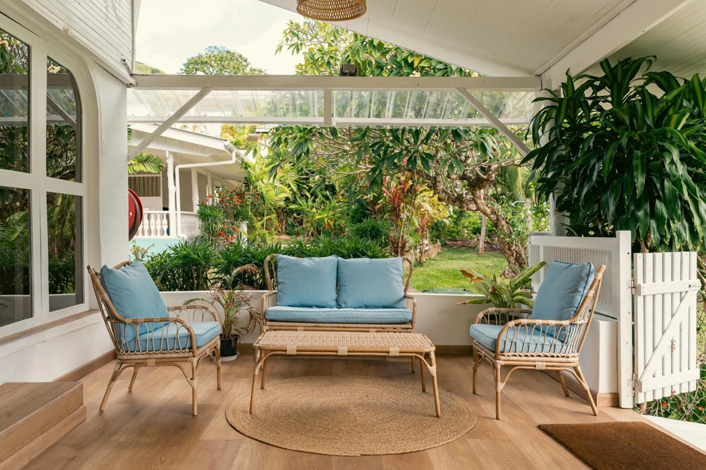 Beau Vallon Bungalows