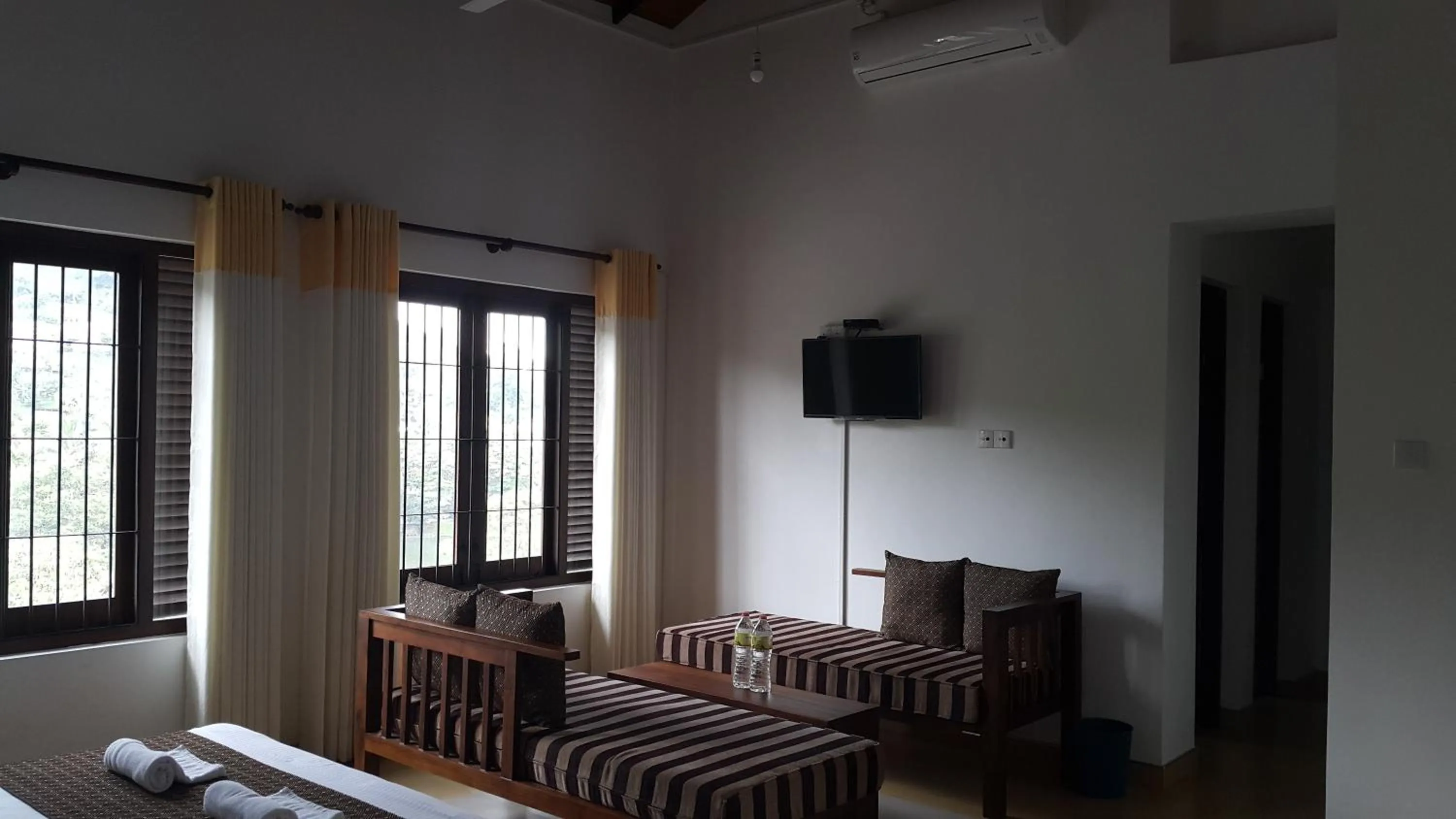 Day, Bed in Sarvodaya Samma Vaasa Residence