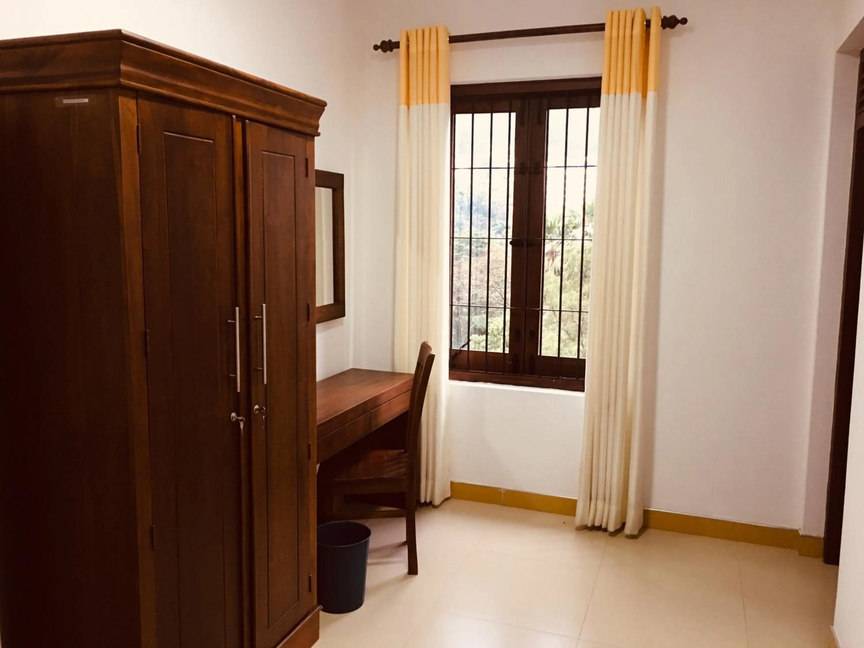 Day, Bed in Sarvodaya Samma Vaasa Residence