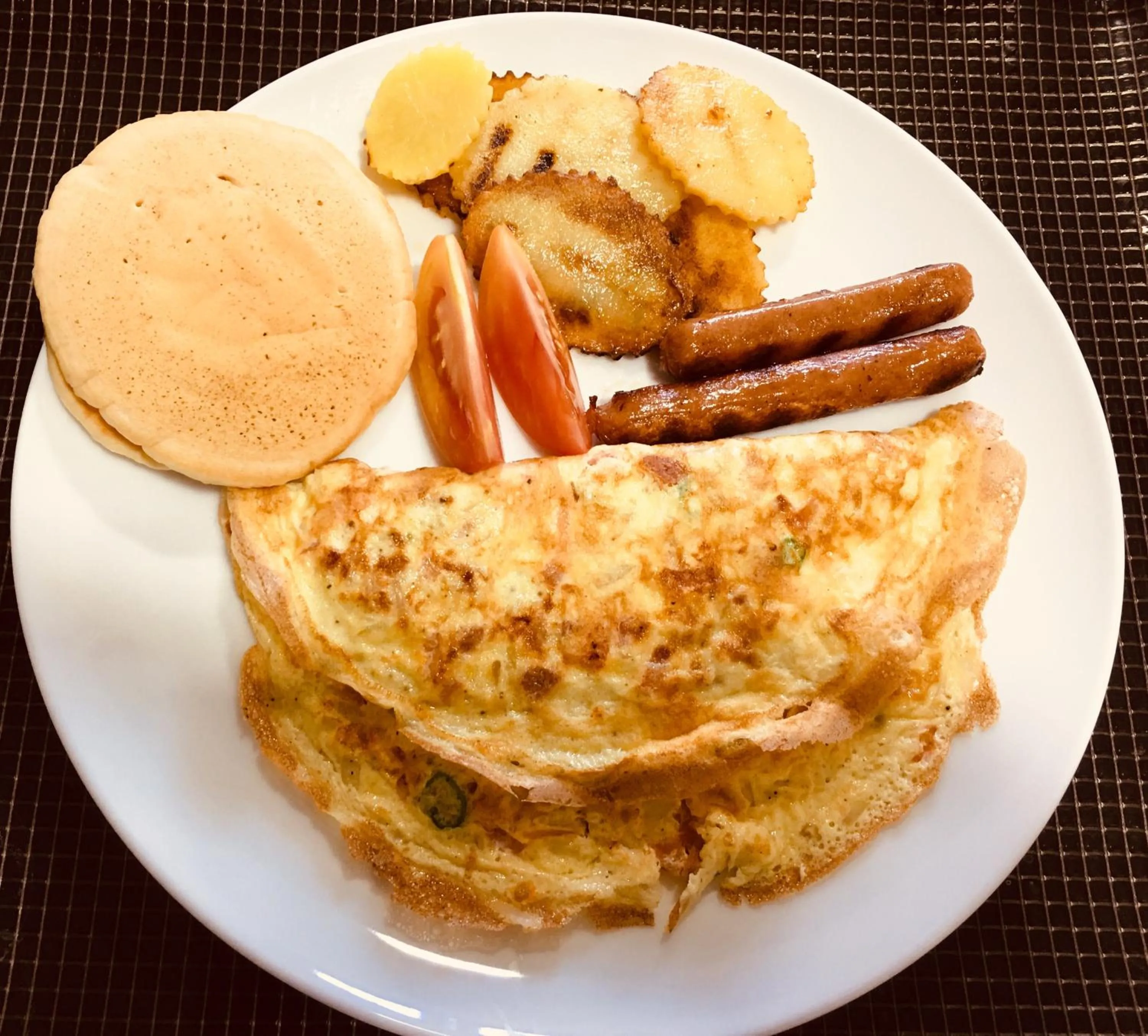 Food and drinks in Sarvodaya Samma Vaasa Residence