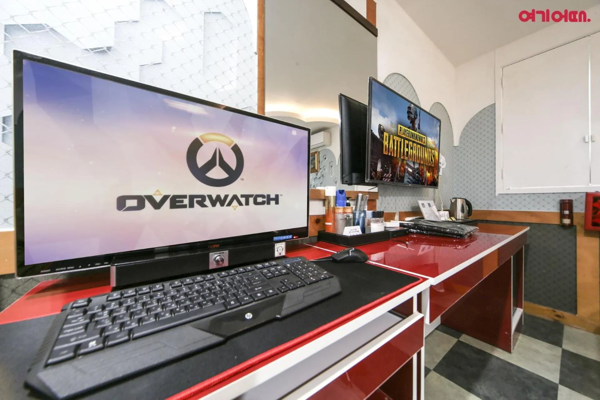 Photo of the whole room in Sky Motel