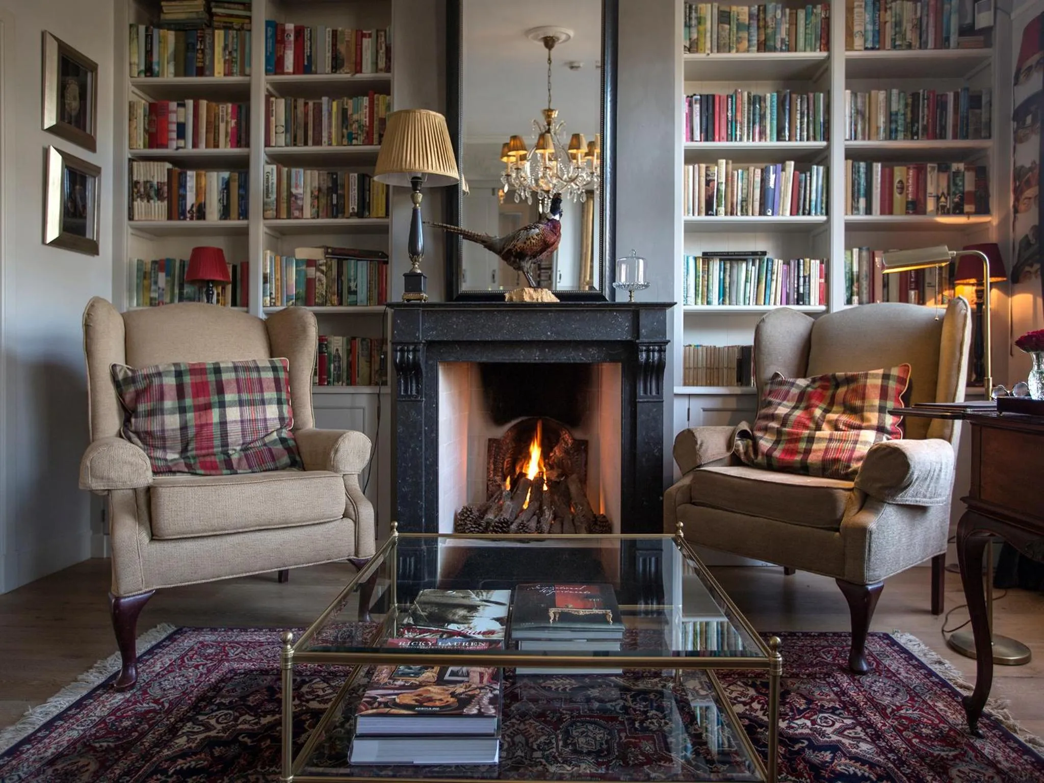 Library in B & B Hotel The Baron Crown