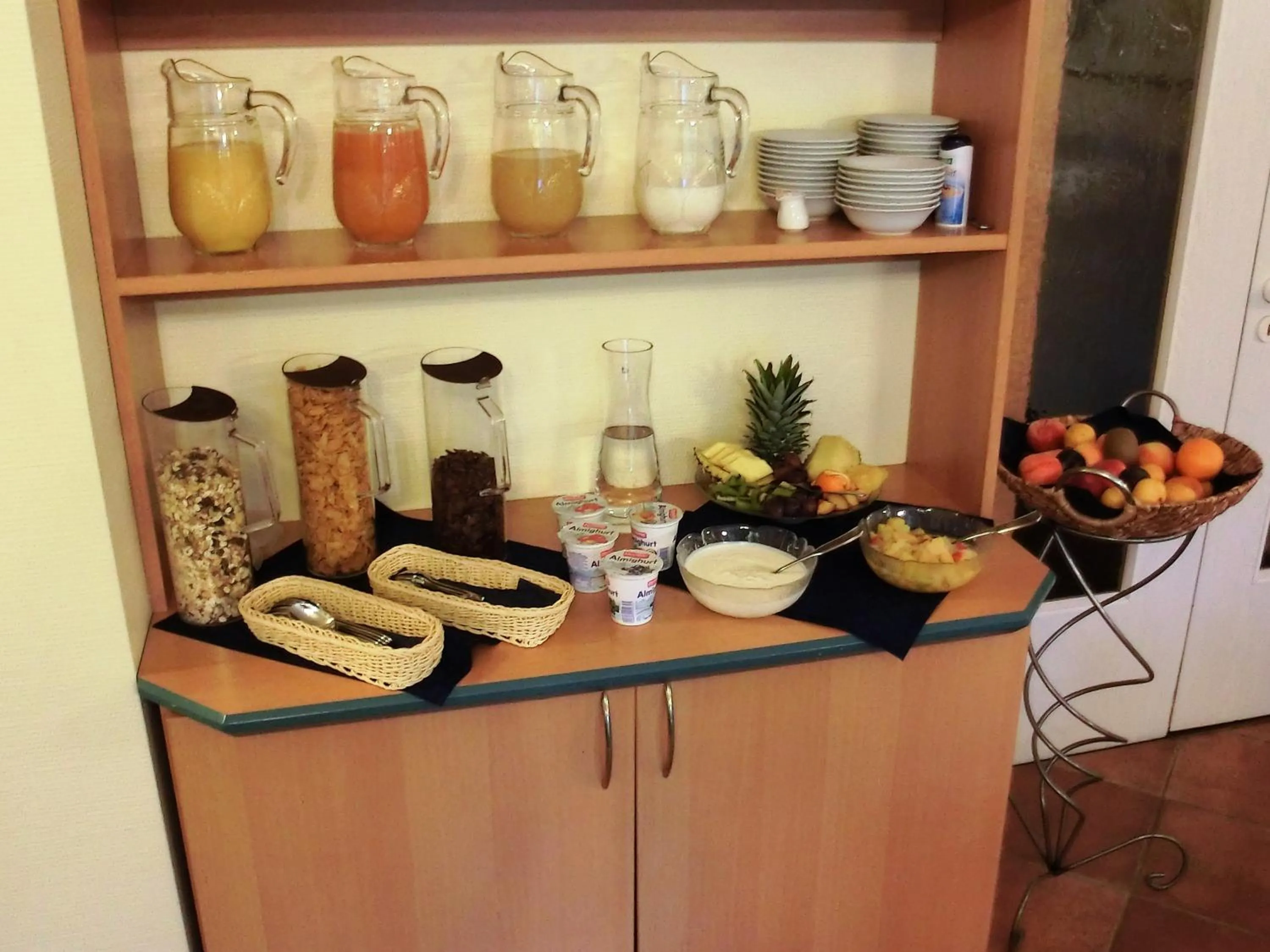 Food and drinks in Hotel Nordic