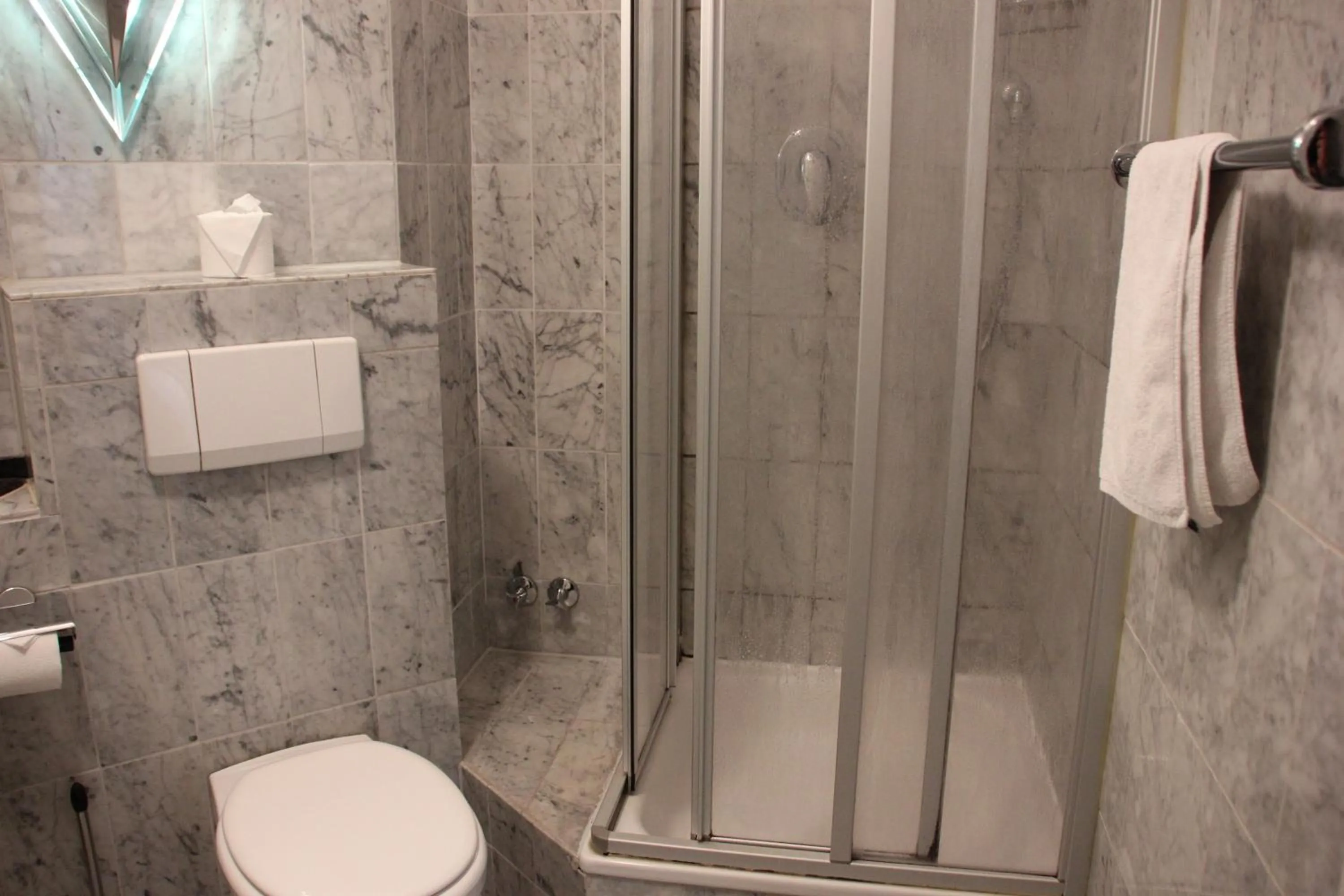 Bathroom in Hotel Nordic