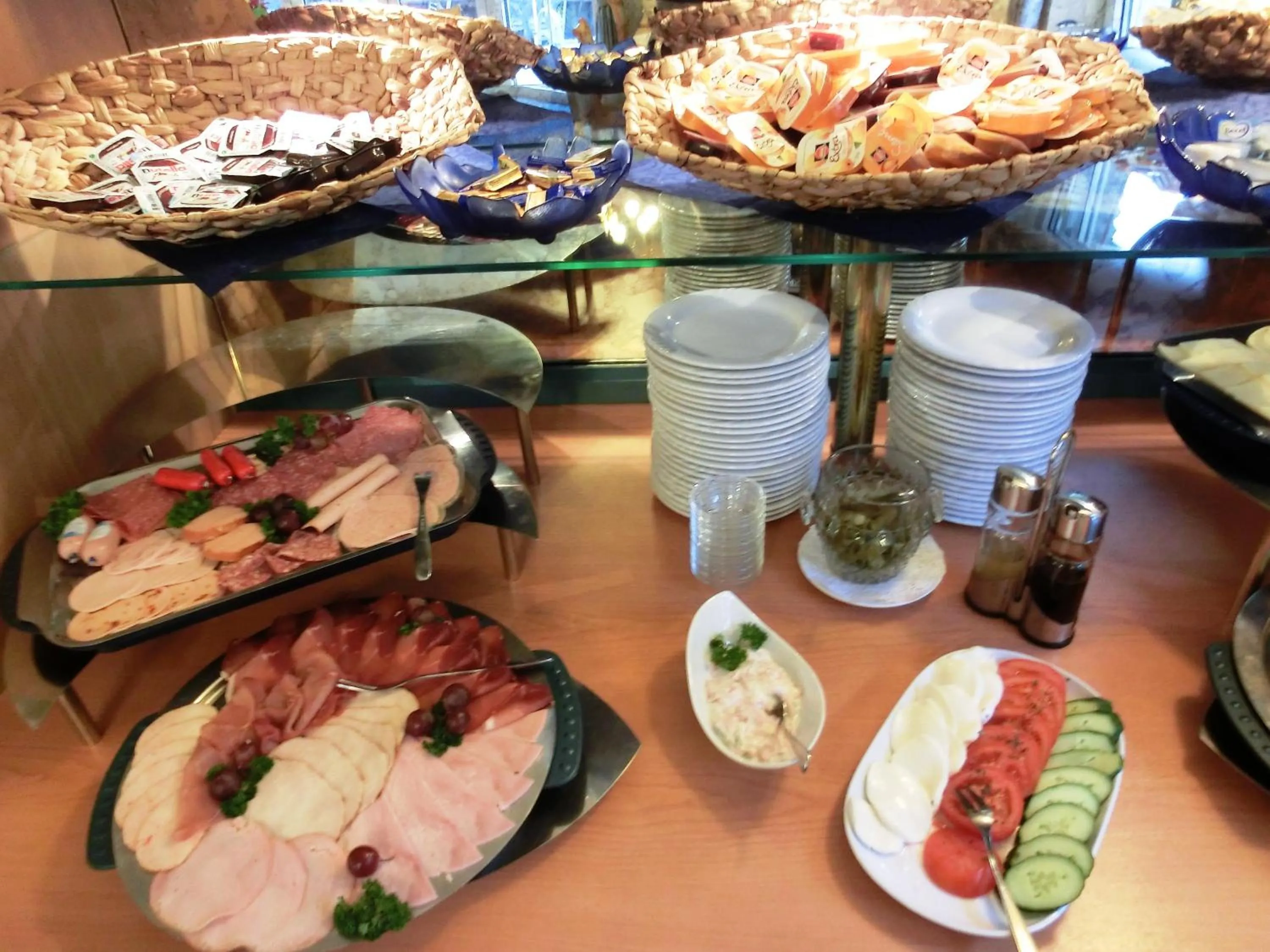 Food and drinks in Hotel Nordic