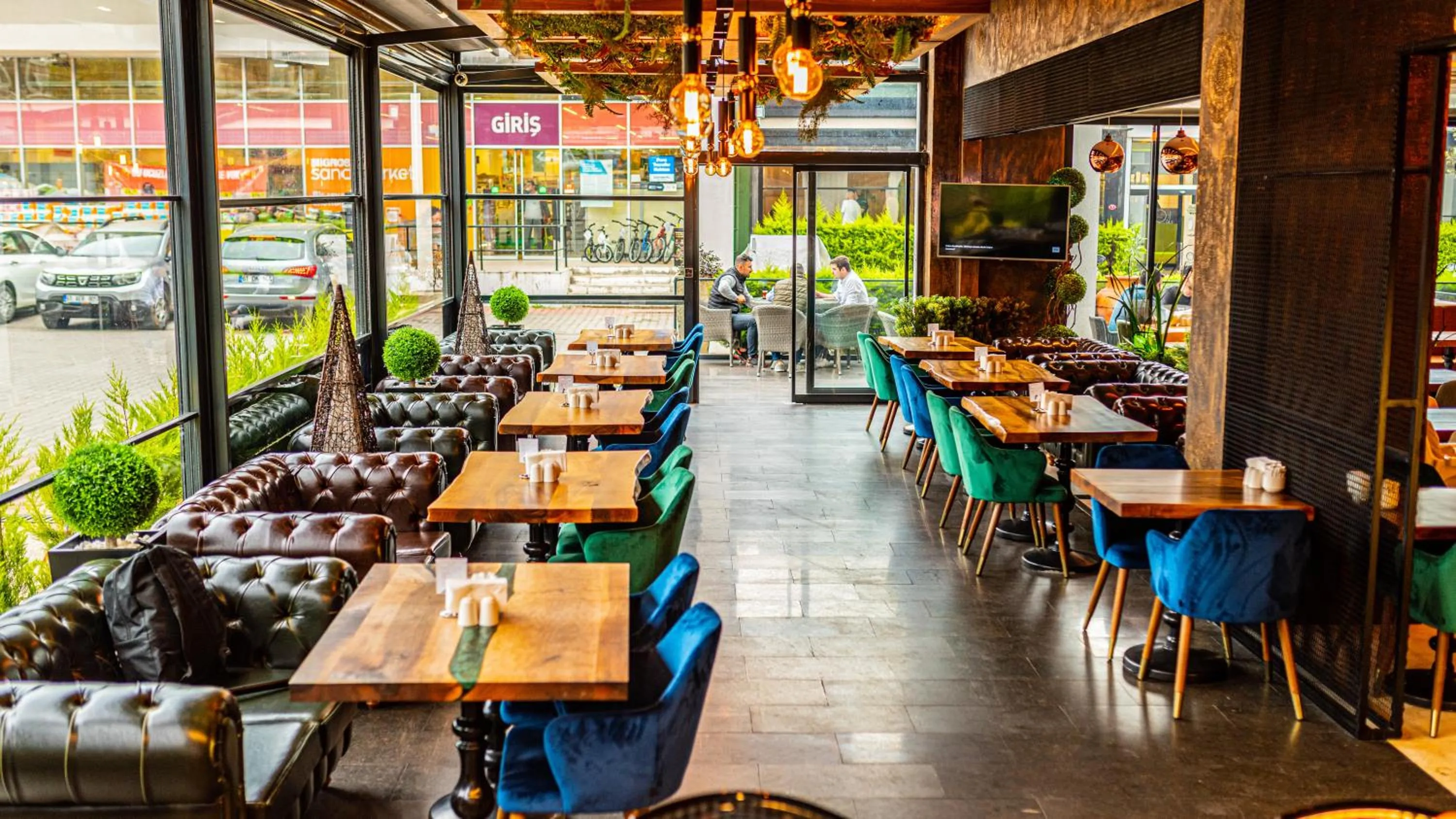 Restaurant/places to eat in Aselia Hotel Trabzon