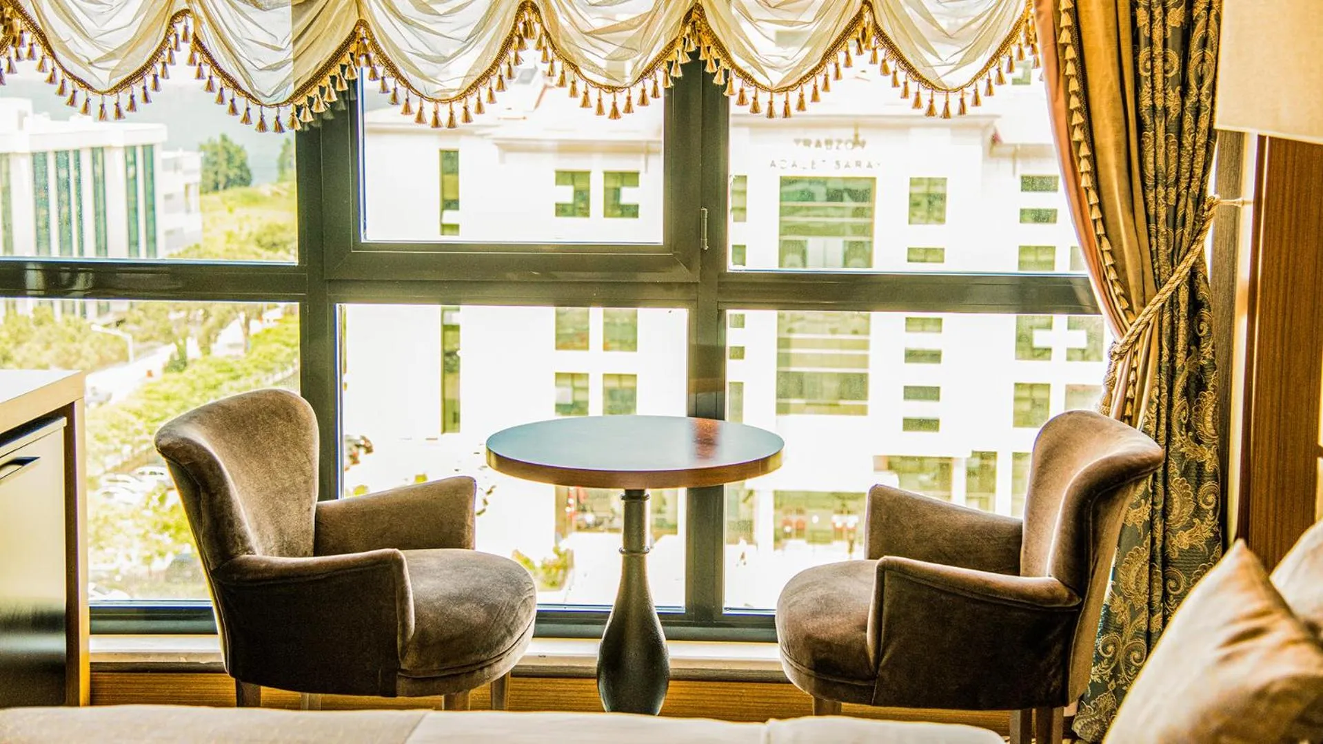 Seating area in Aselia Hotel Trabzon