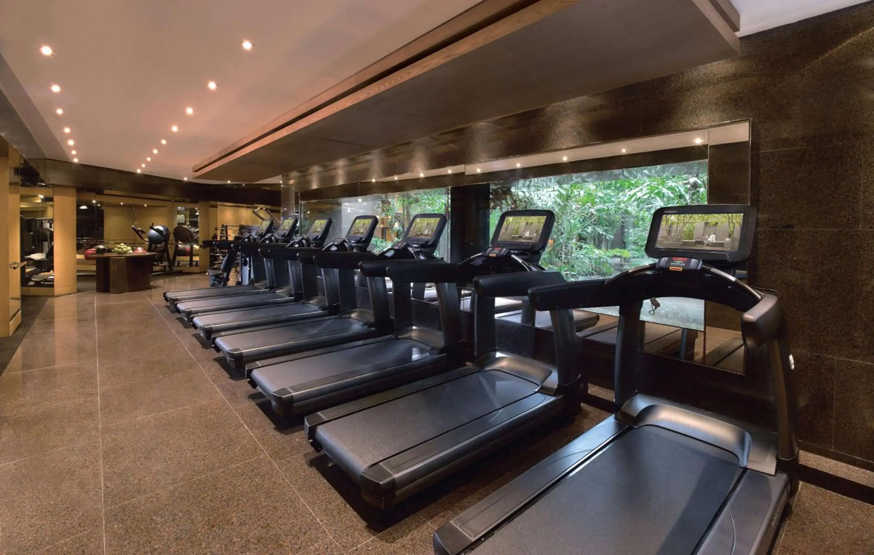 Fitness centre/facilities in Grand Hyatt Hong Kong Fitness centre/facilities in Grand Hyatt Hong Kong