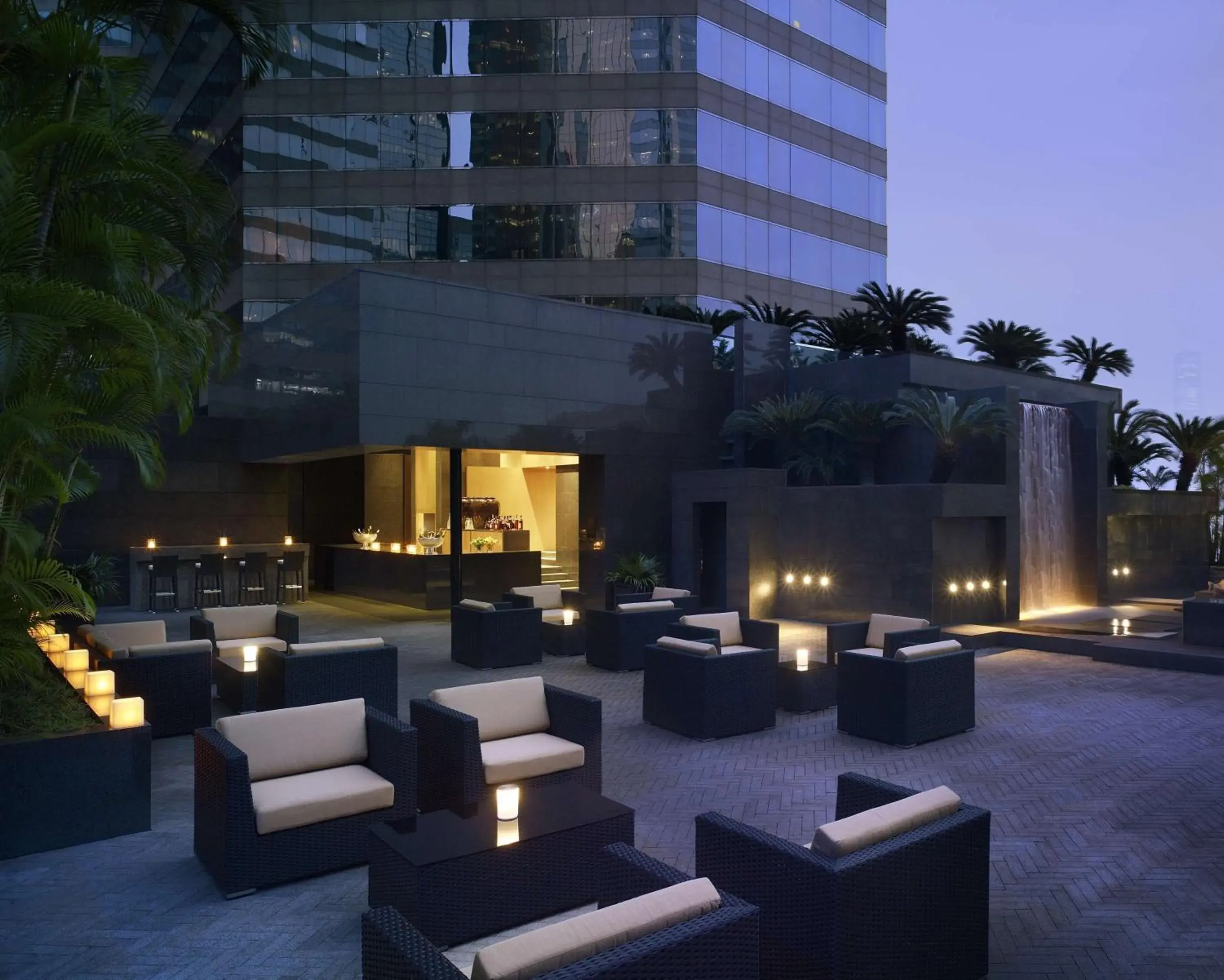 Lounge or bar in Grand Hyatt Hong Kong Lounge or bar in Grand Hyatt Hong Kong