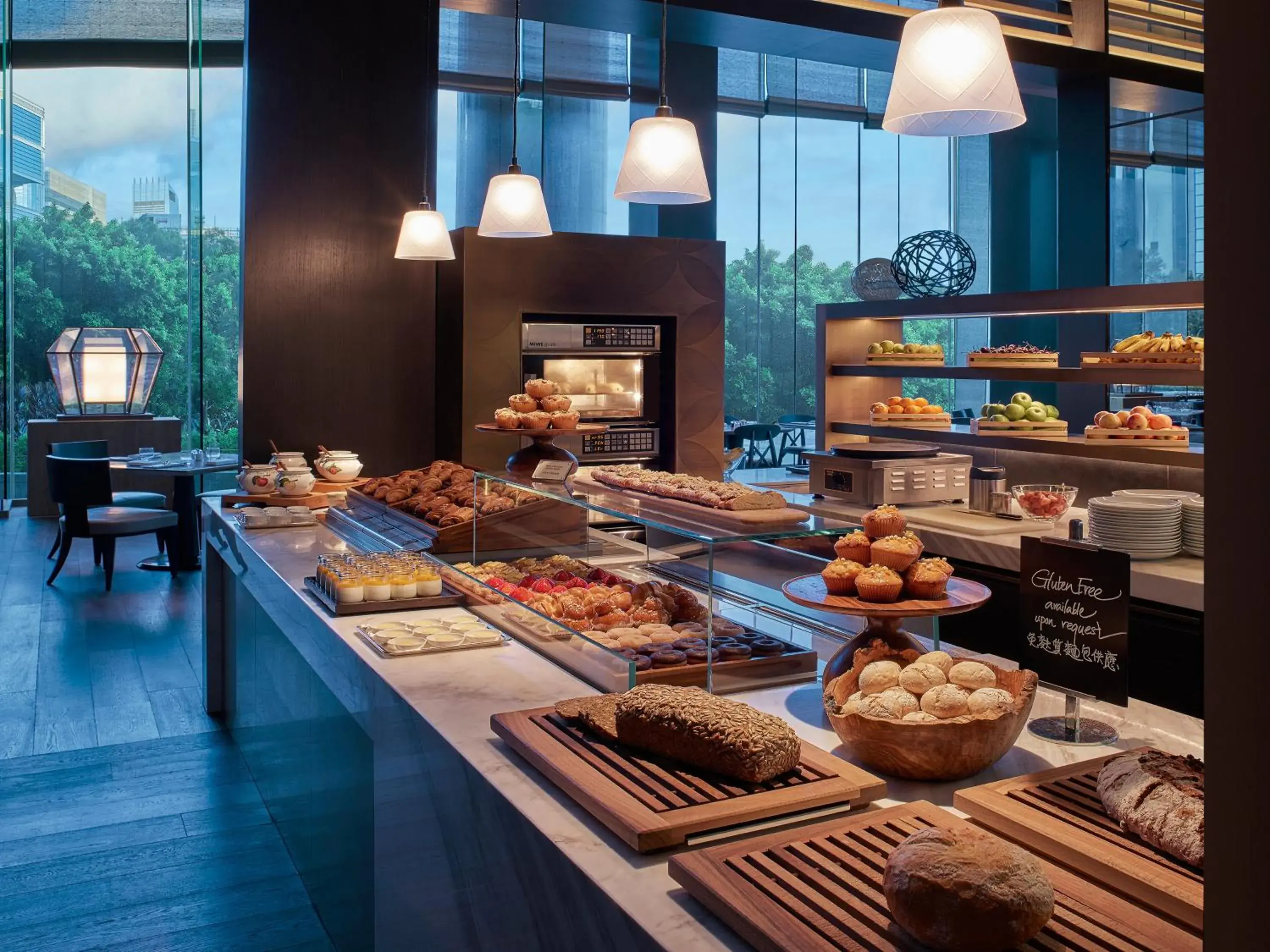 Breakfast in Grand Hyatt Hong Kong Breakfast in Grand Hyatt Hong Kong