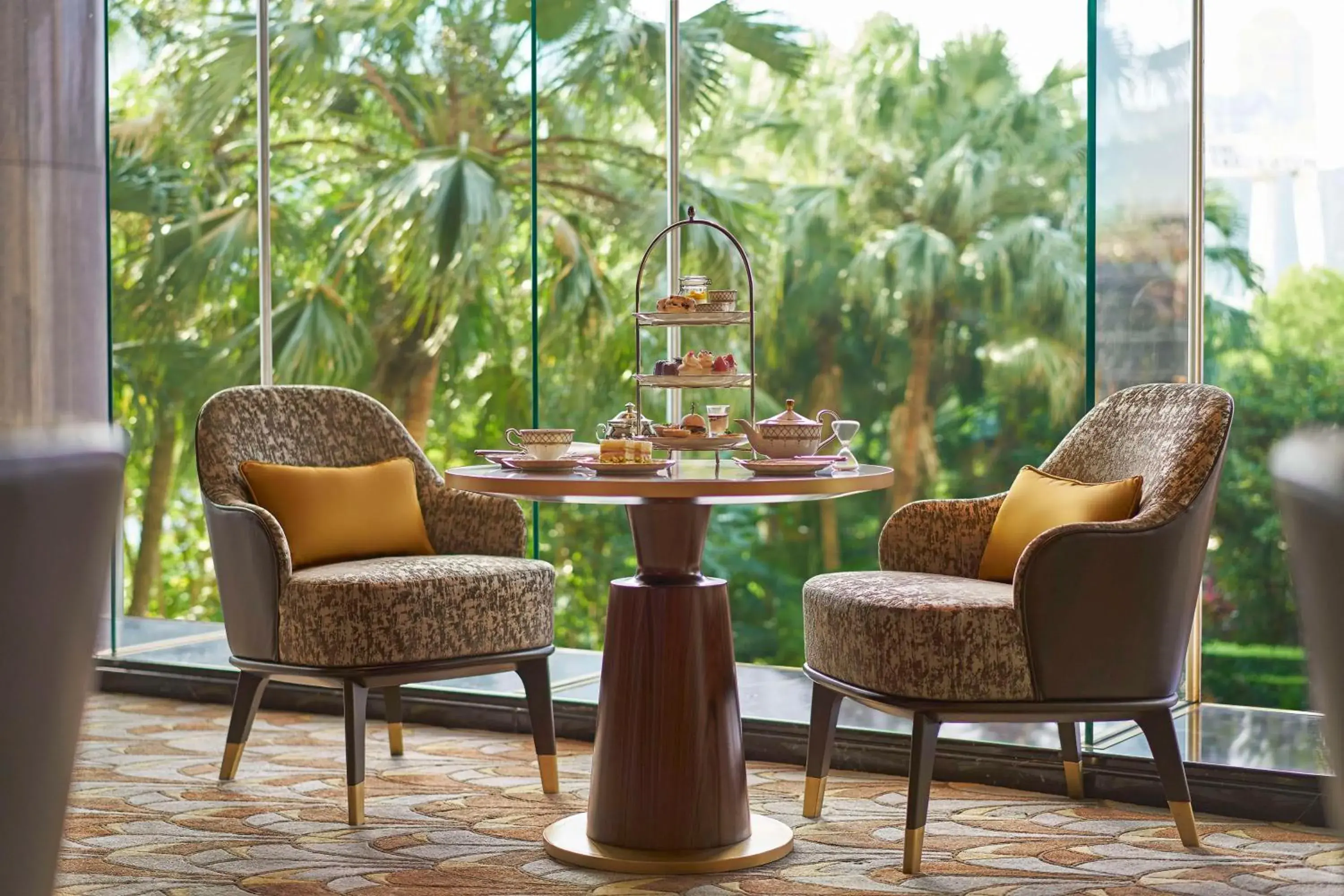 Restaurant/places to eat in Grand Hyatt Hong Kong Restaurant/places to eat in Grand Hyatt Hong Kong