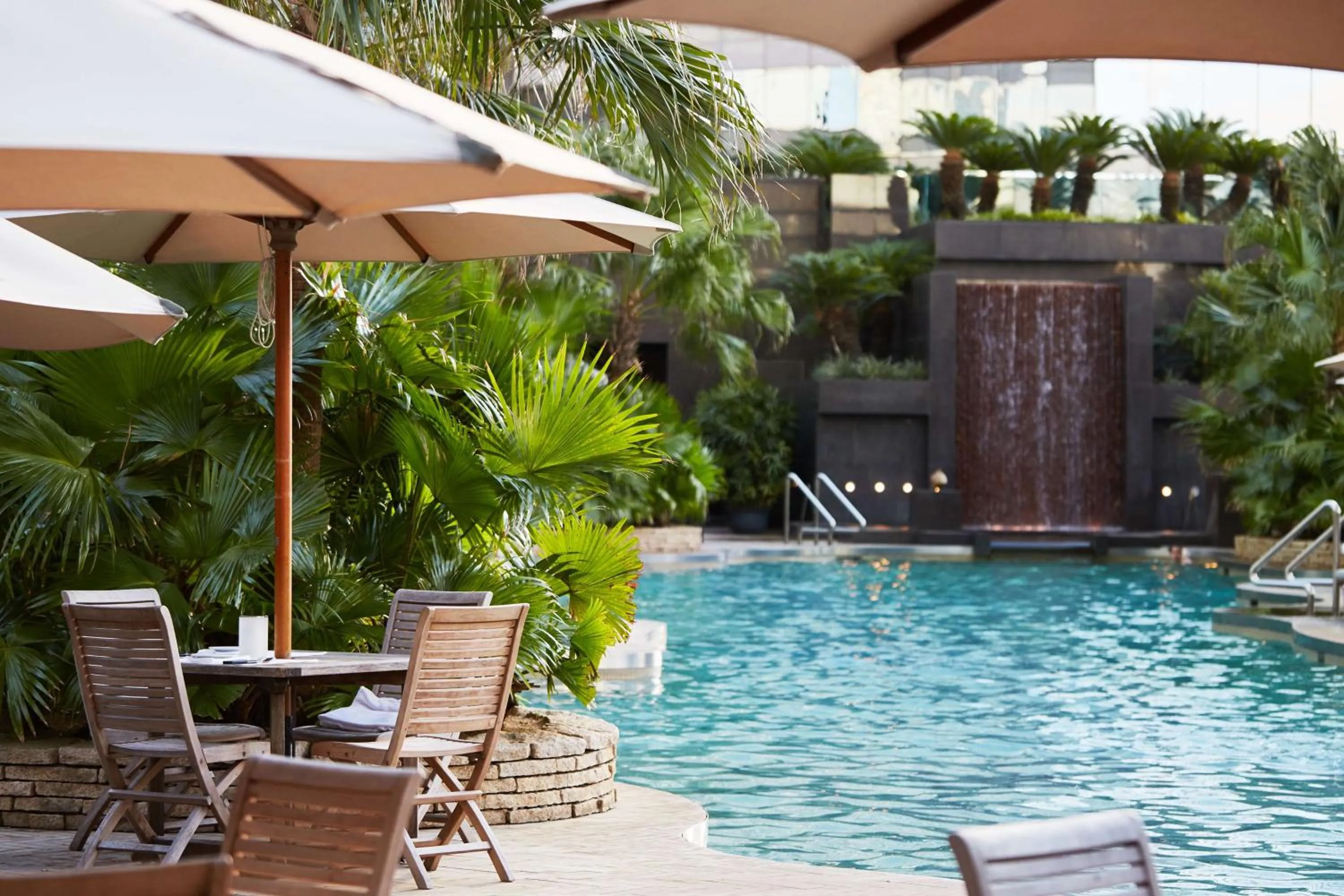 Swimming pool in Grand Hyatt Hong Kong