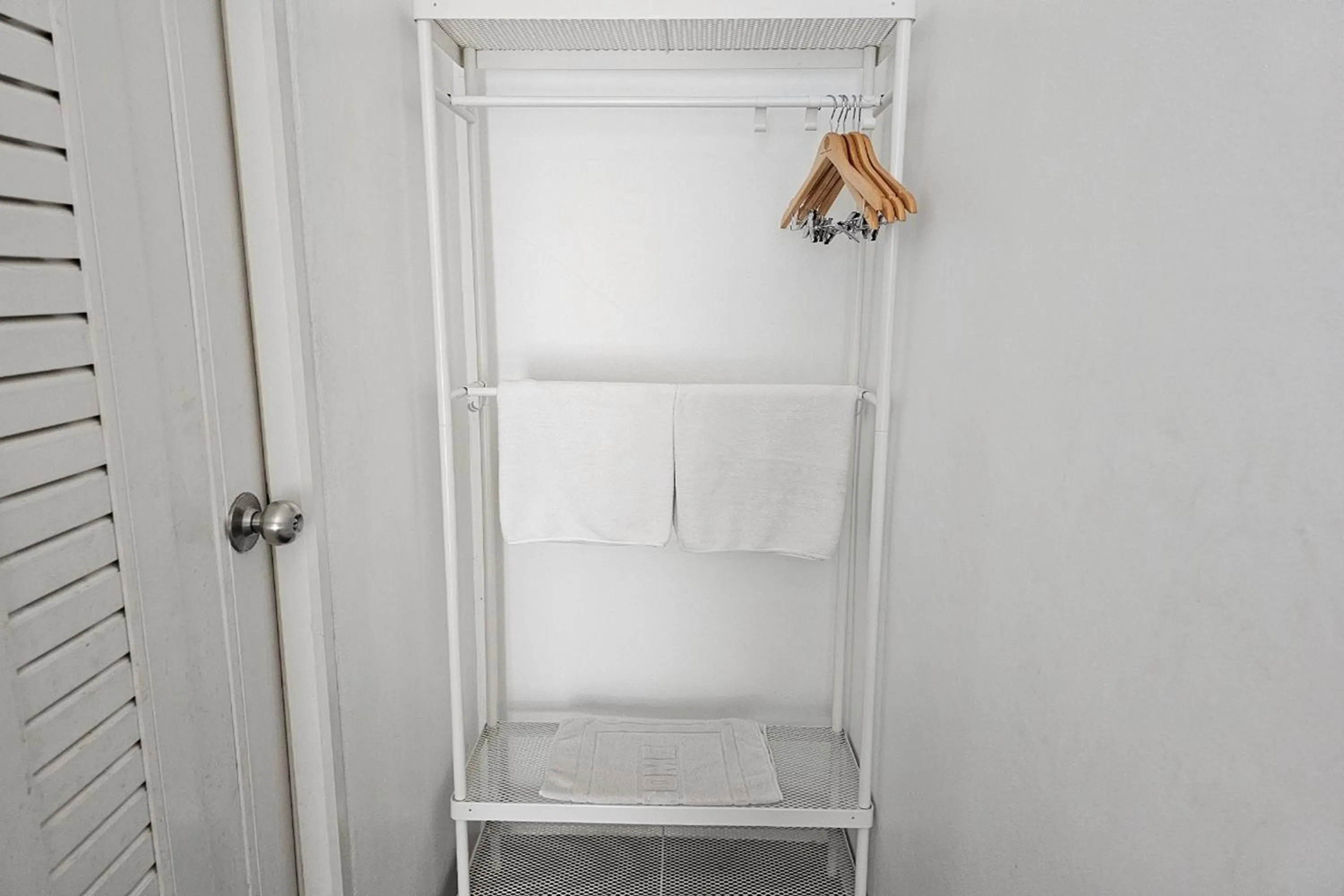 wardrobe in BW Thai Art Style Hotel