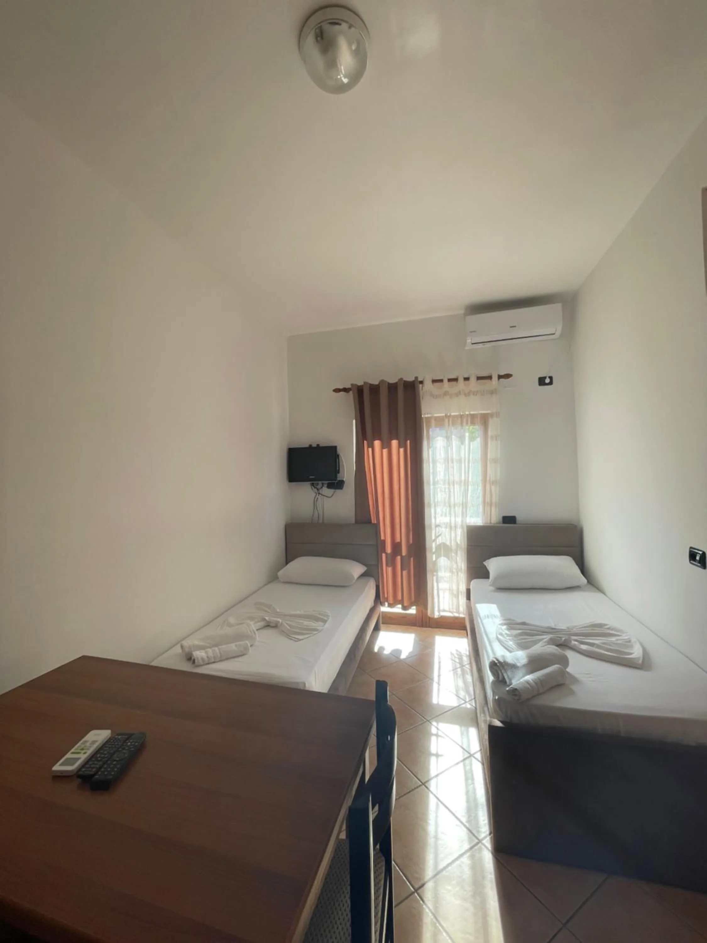 Bed in Hotel Athina
