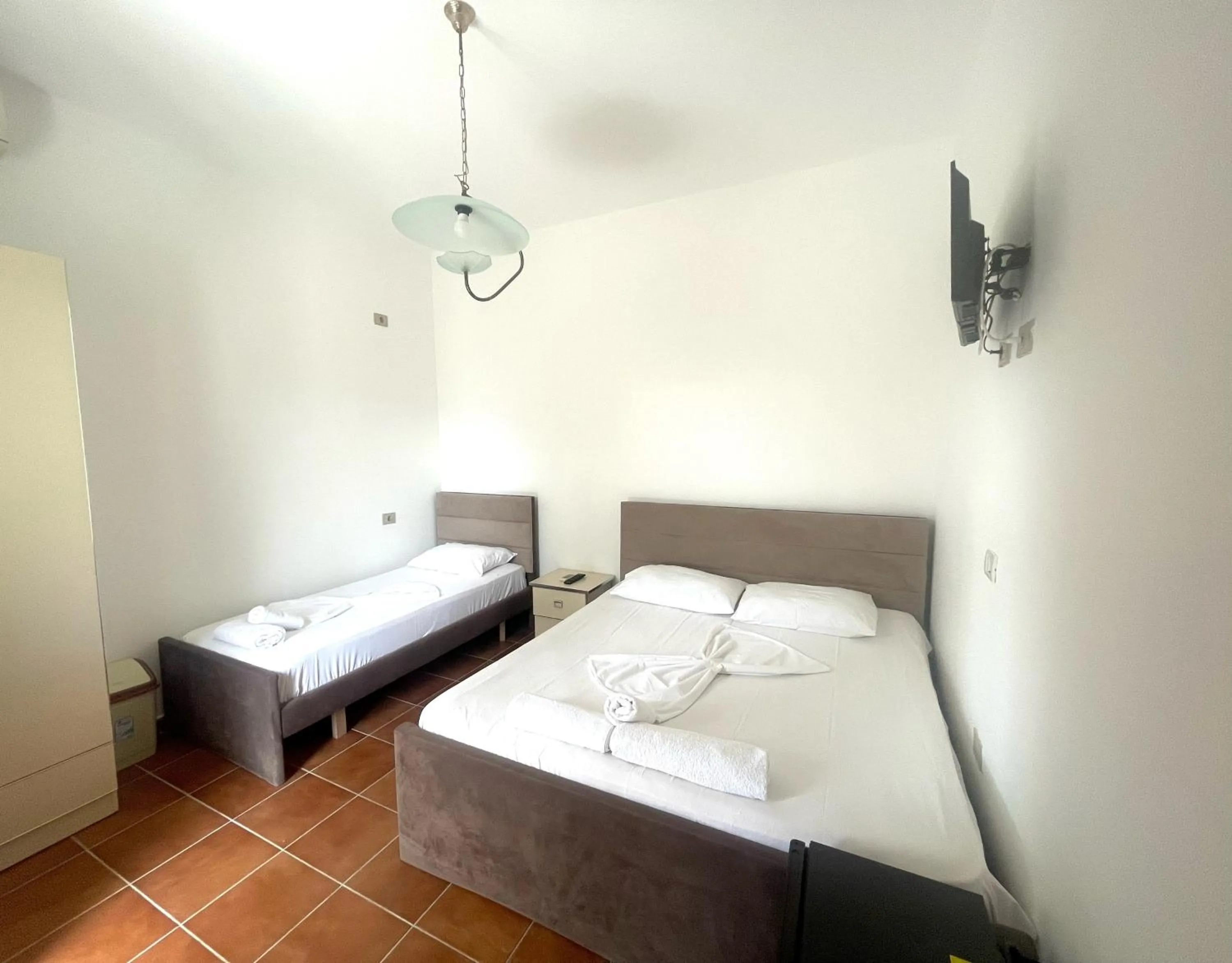 Bed in Hotel Athina