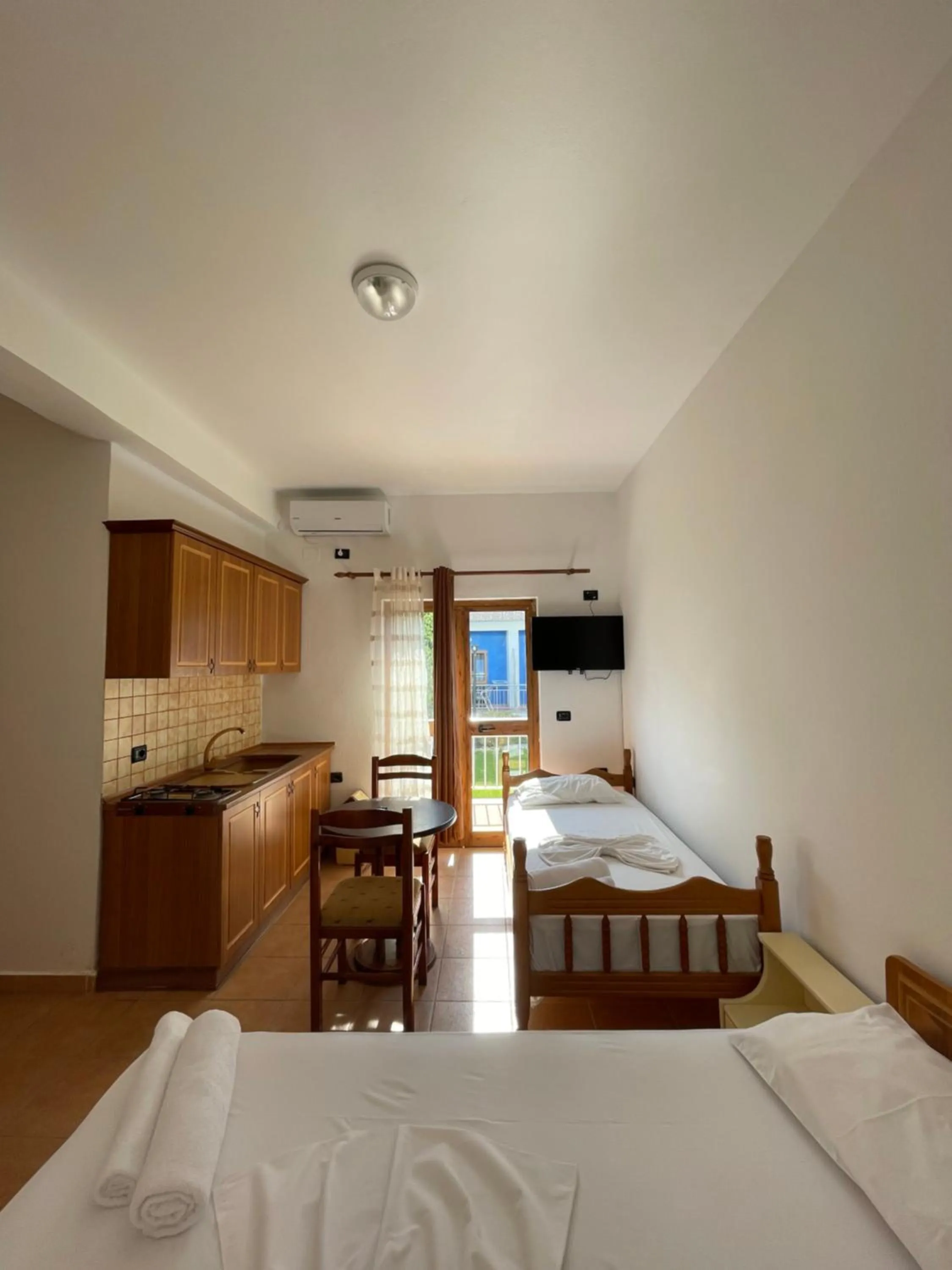 Bed in Hotel Athina