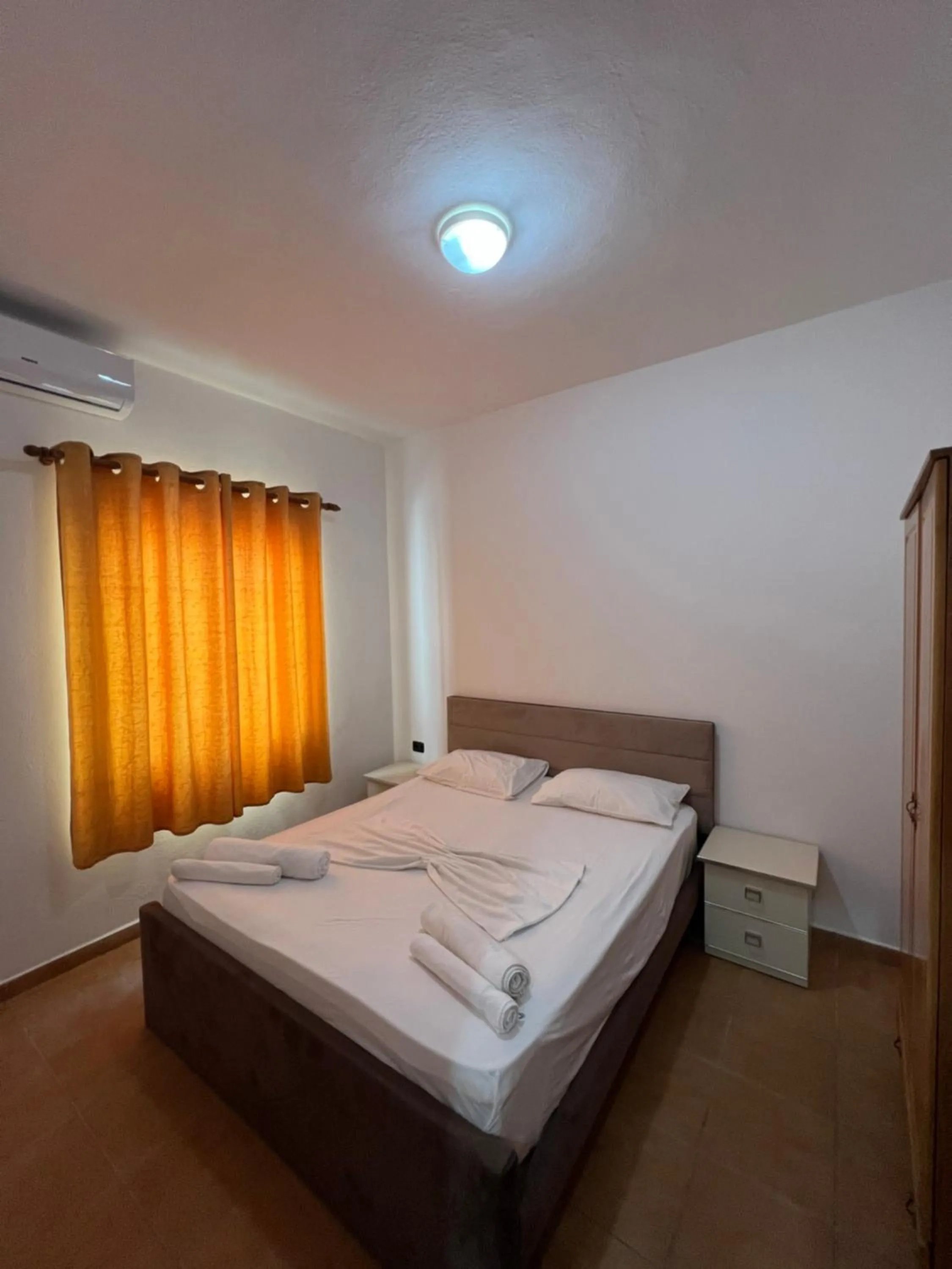 Bed in Hotel Athina