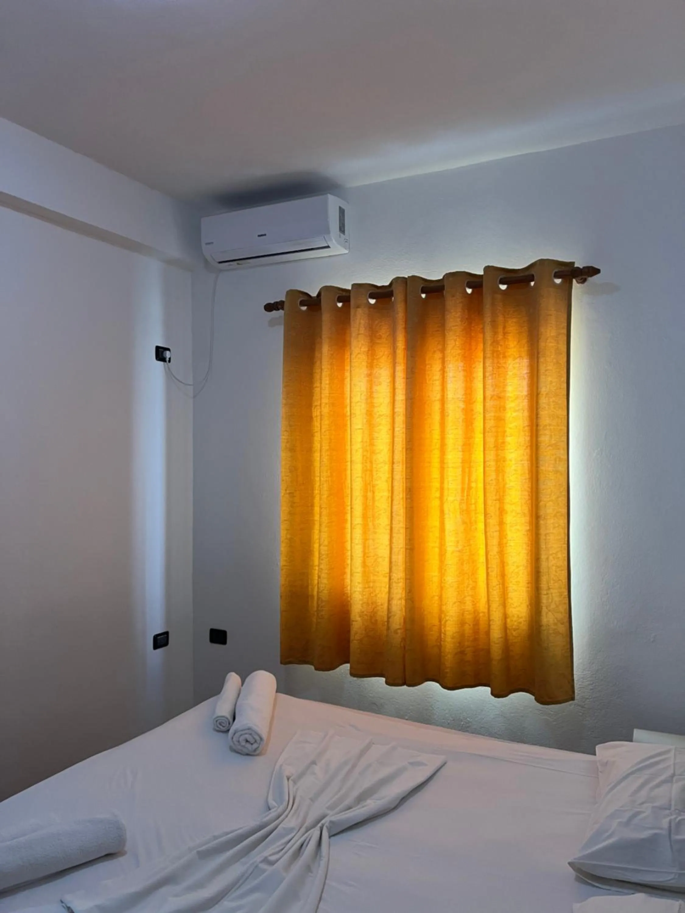 Bed in Hotel Athina