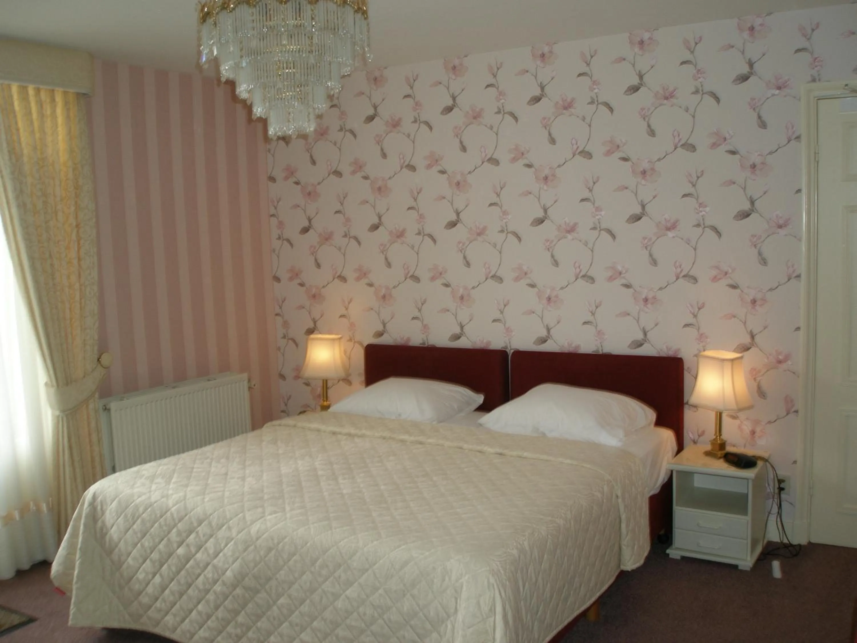 Hotel Excelsior