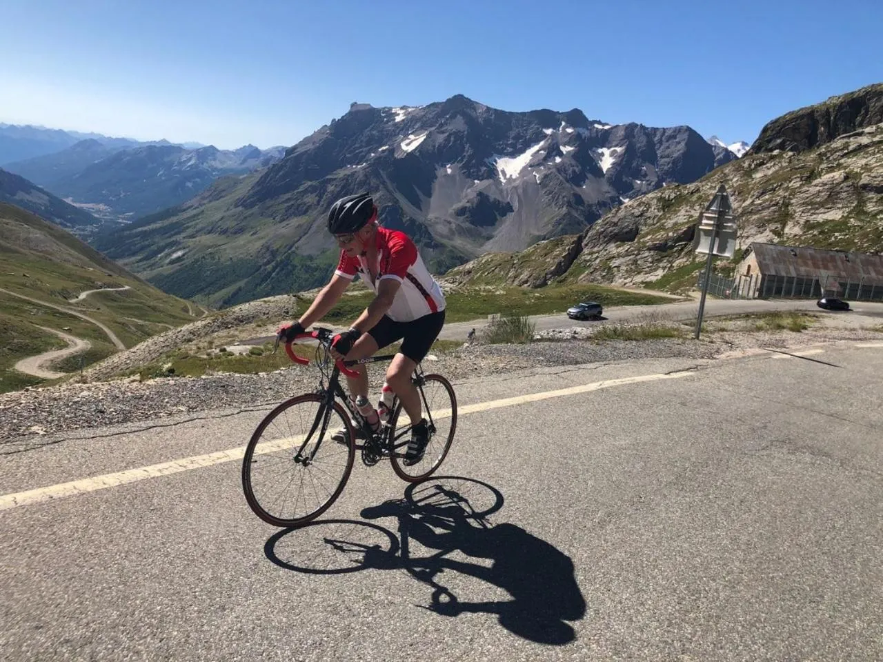 Cycling in Alliey & Spa Piscine Appart-hôtel Serre chevalier