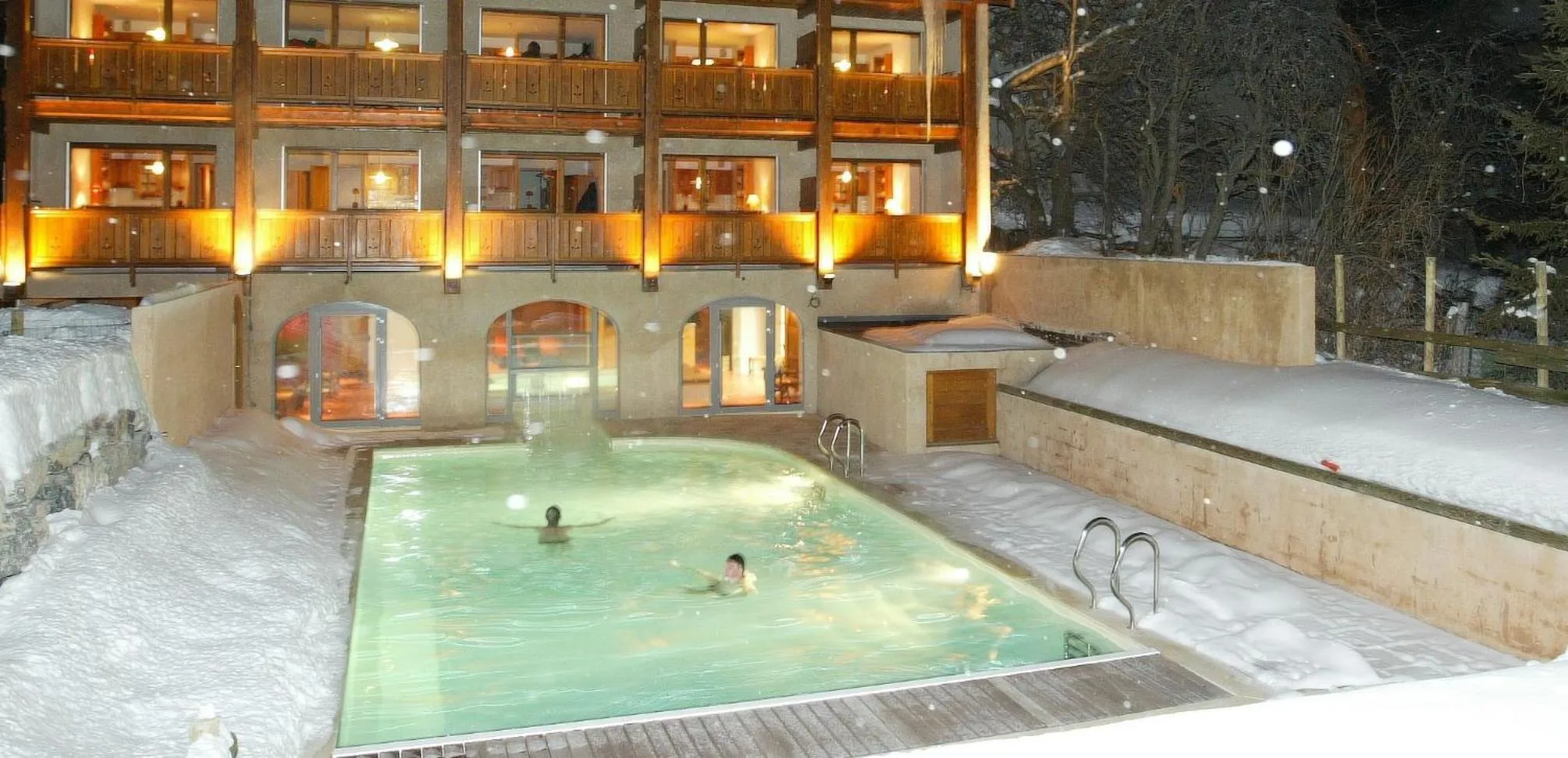 Spa and wellness centre/facilities in Alliey & Spa Piscine Appart-hôtel Serre chevalier