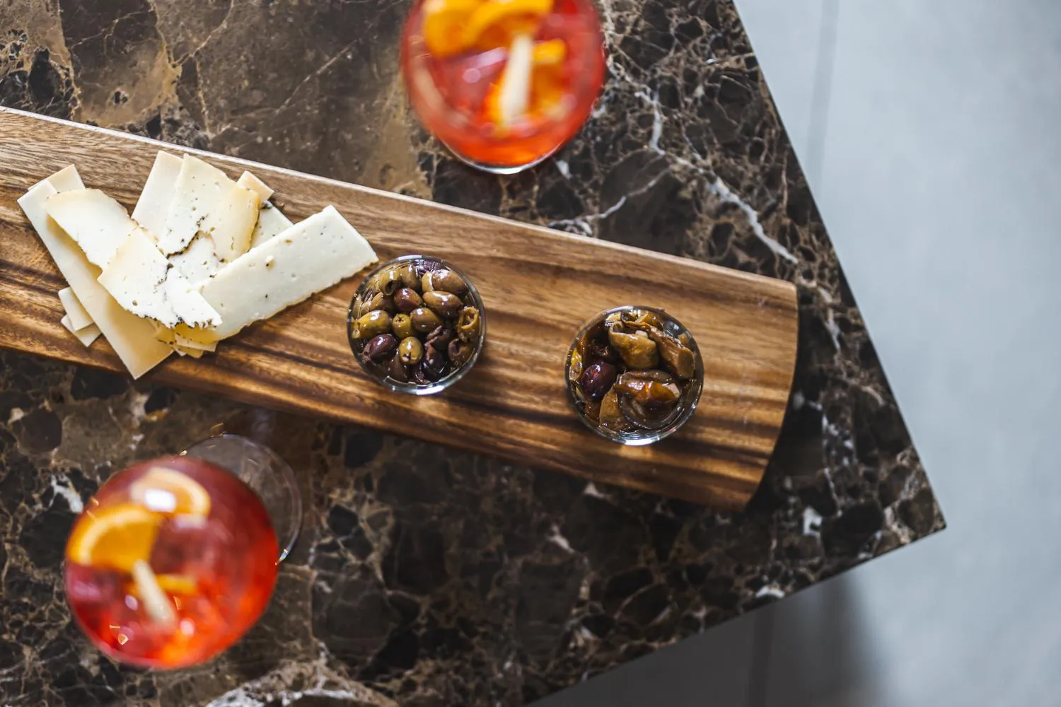 Lounge or bar in Alliey & Spa Piscine Appart-hôtel Serre chevalier