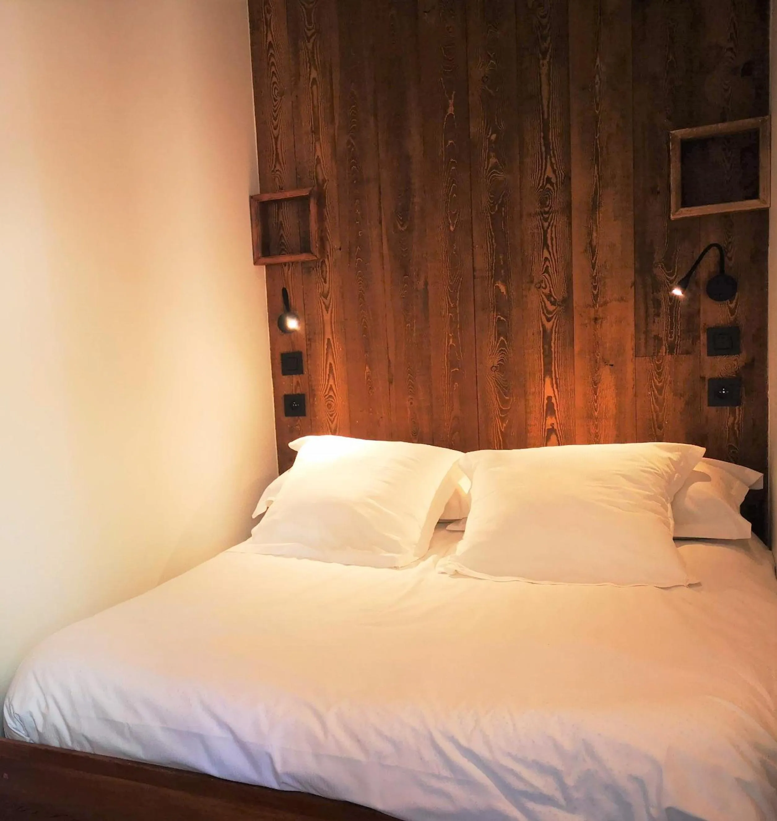 Bedroom, Bed in Alliey & Spa Piscine Appart-hôtel Serre chevalier