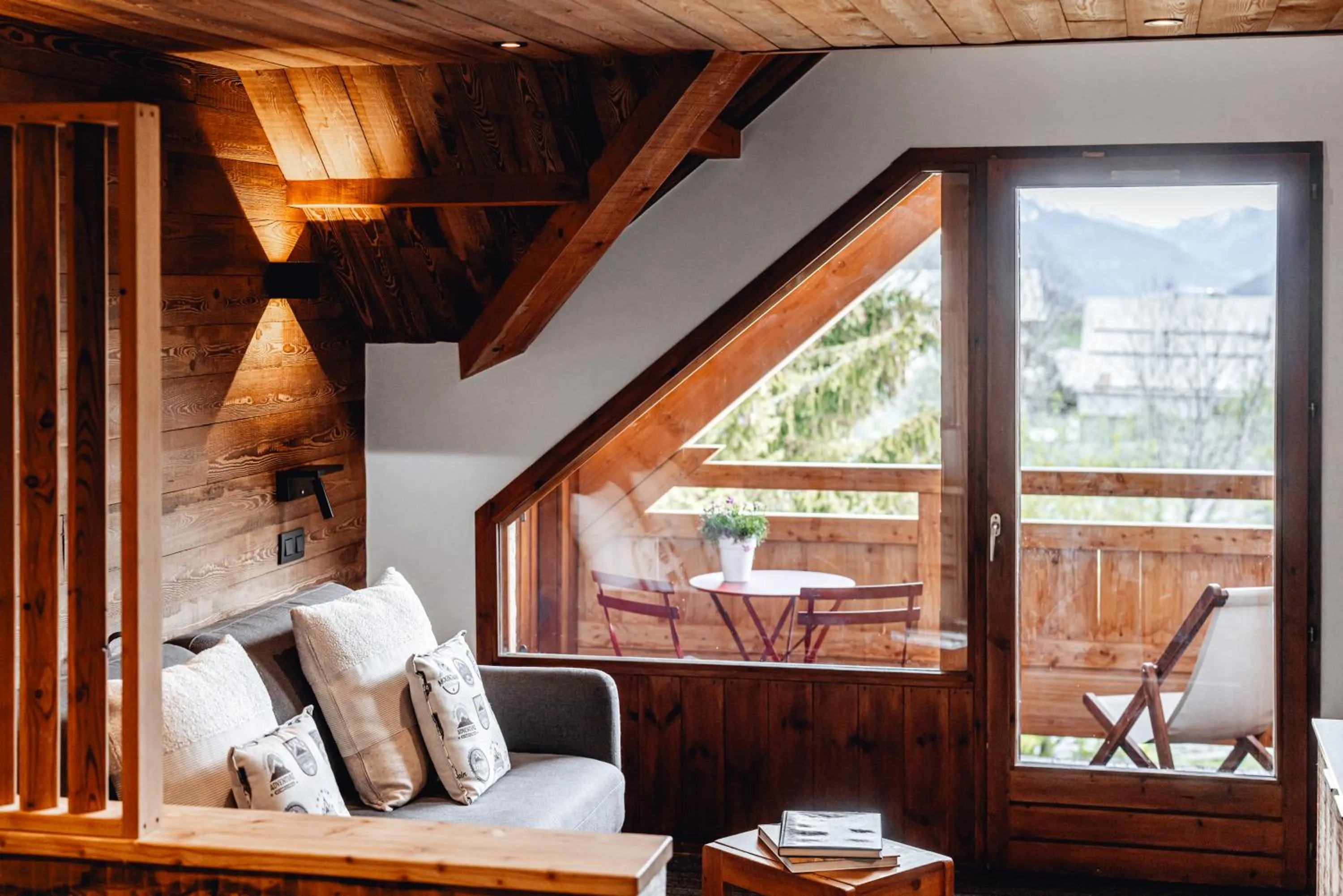 Living room in Alliey & Spa Piscine Appart-hôtel Serre chevalier