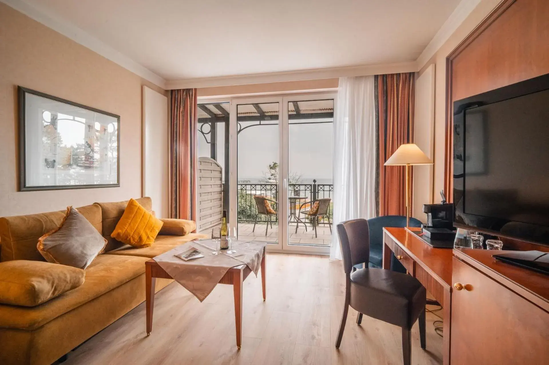 Baltic Deluxe with balcony on sea side in Grand Hotel Binz Baltic Deluxe with balcony on sea side in Grand Hotel Binz