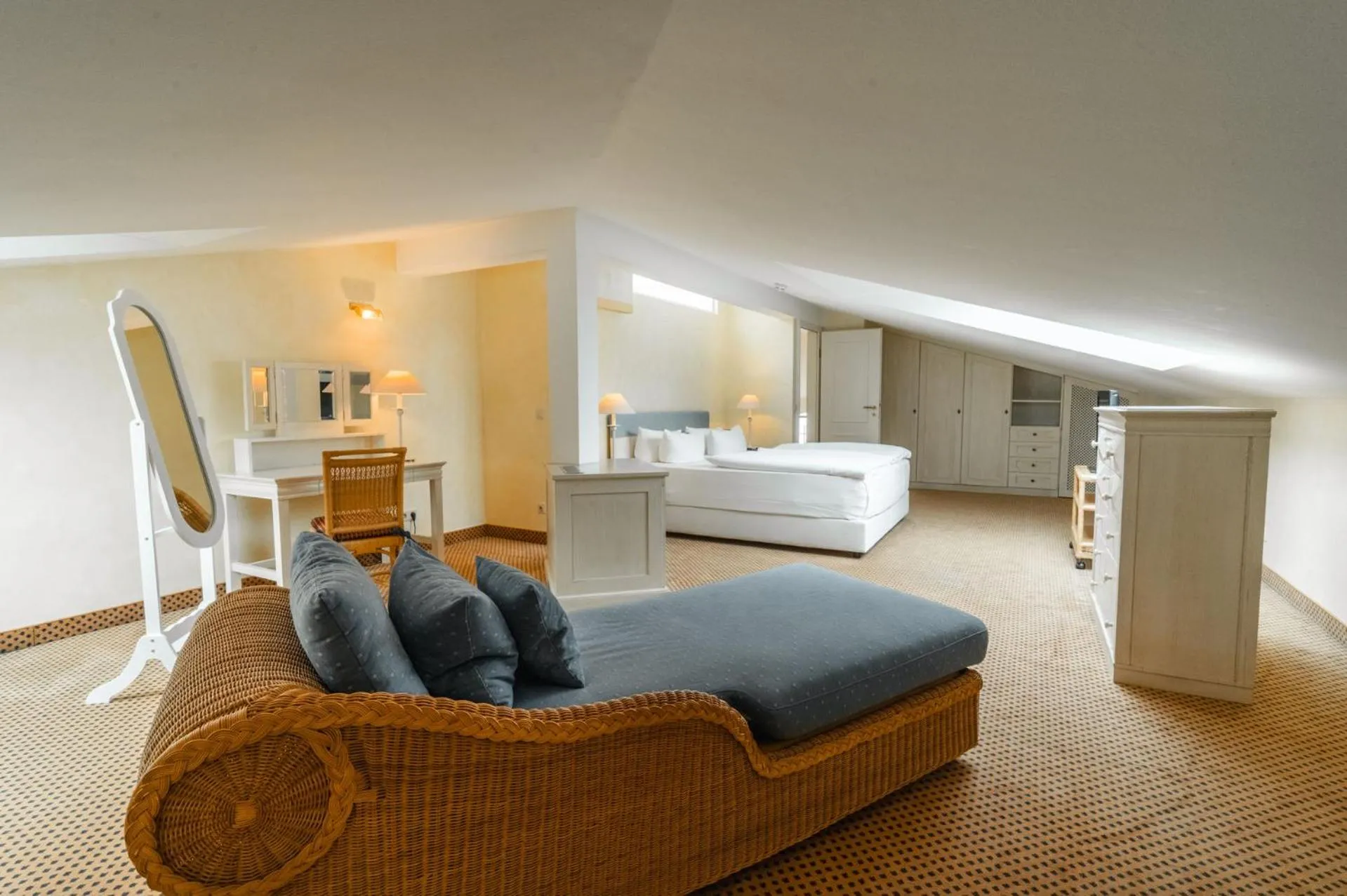 Photo of the whole room, Bed in Grand Hotel Binz