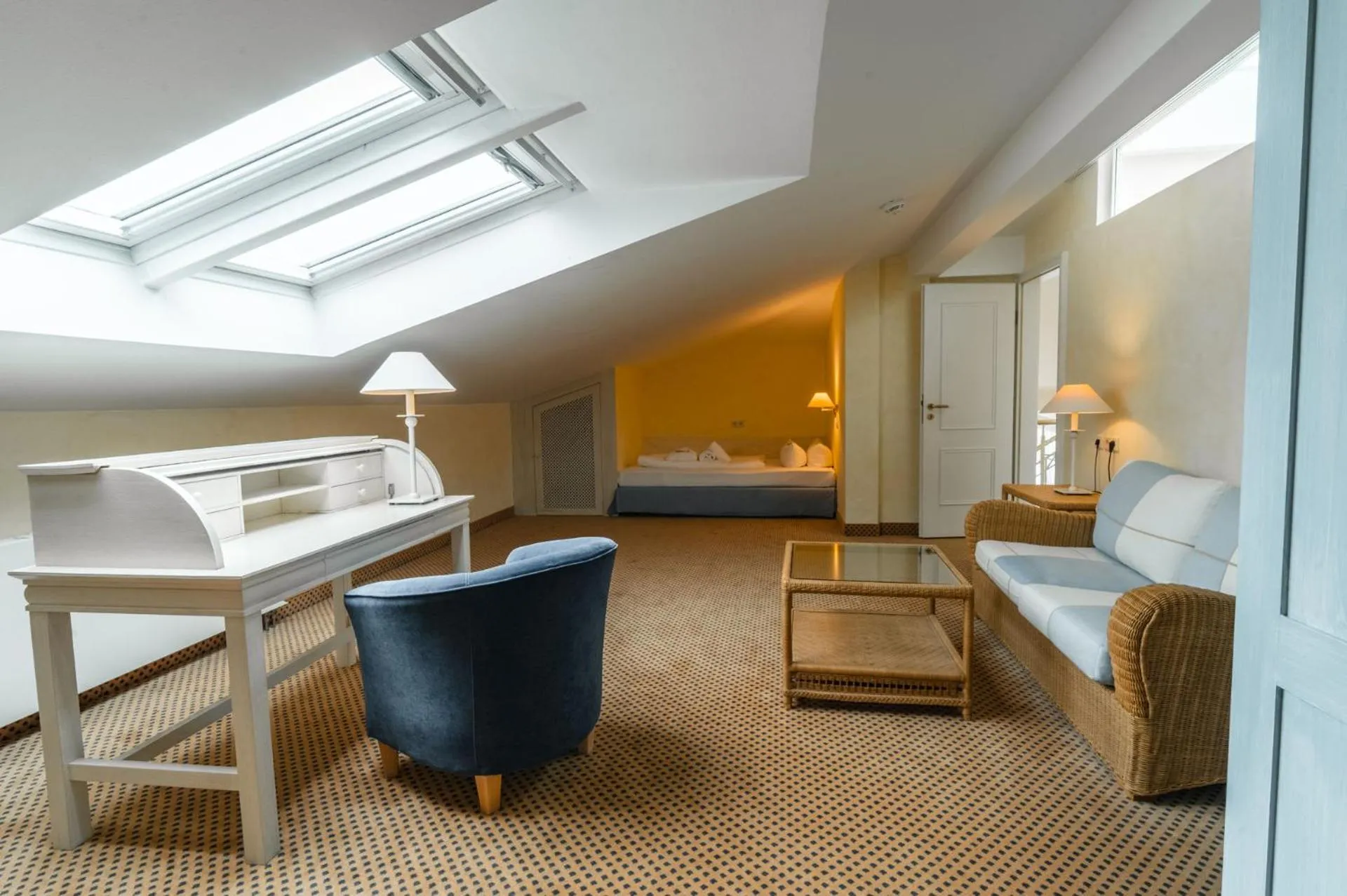 Photo of the whole room, Bed in Grand Hotel Binz