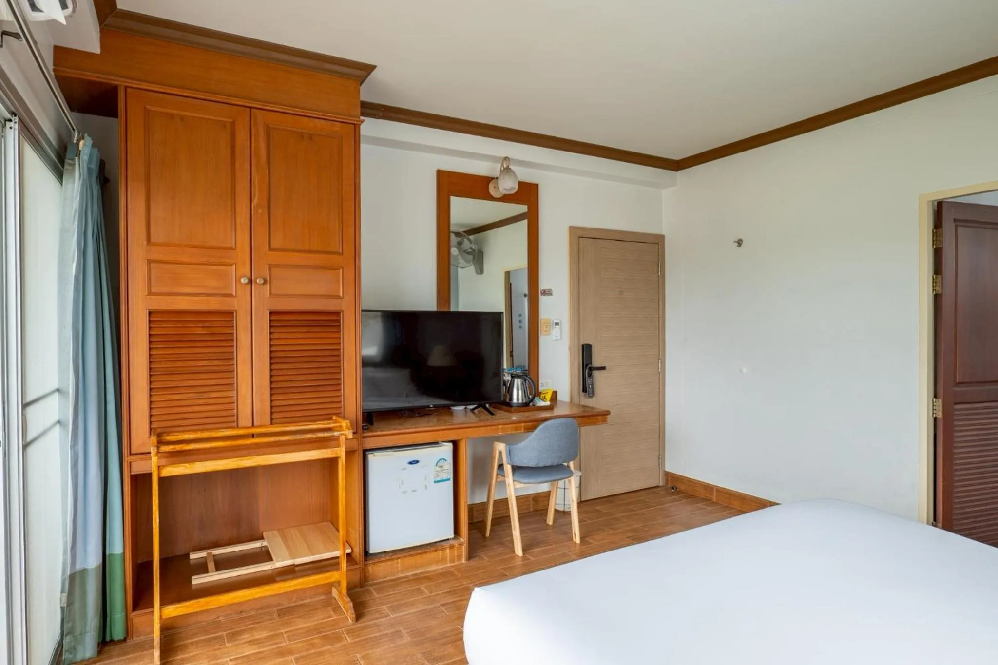 TV and multimedia, Bed in Krabi River Hotel