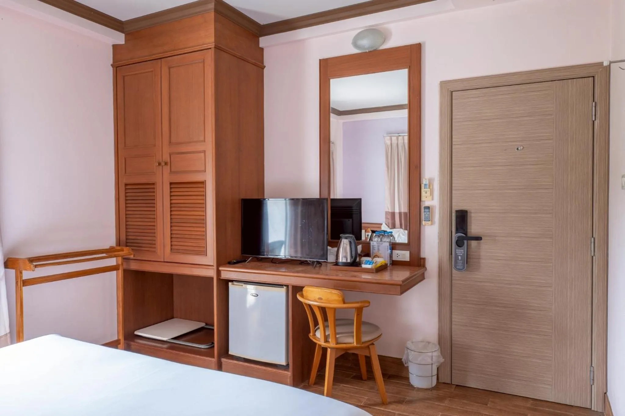 TV and multimedia, Bed in Krabi River Hotel