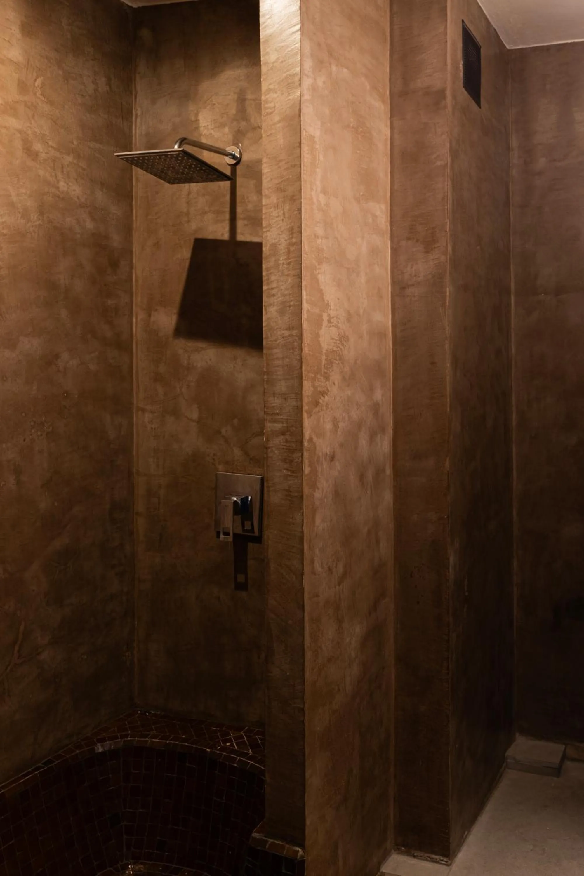 Shower in Riad O