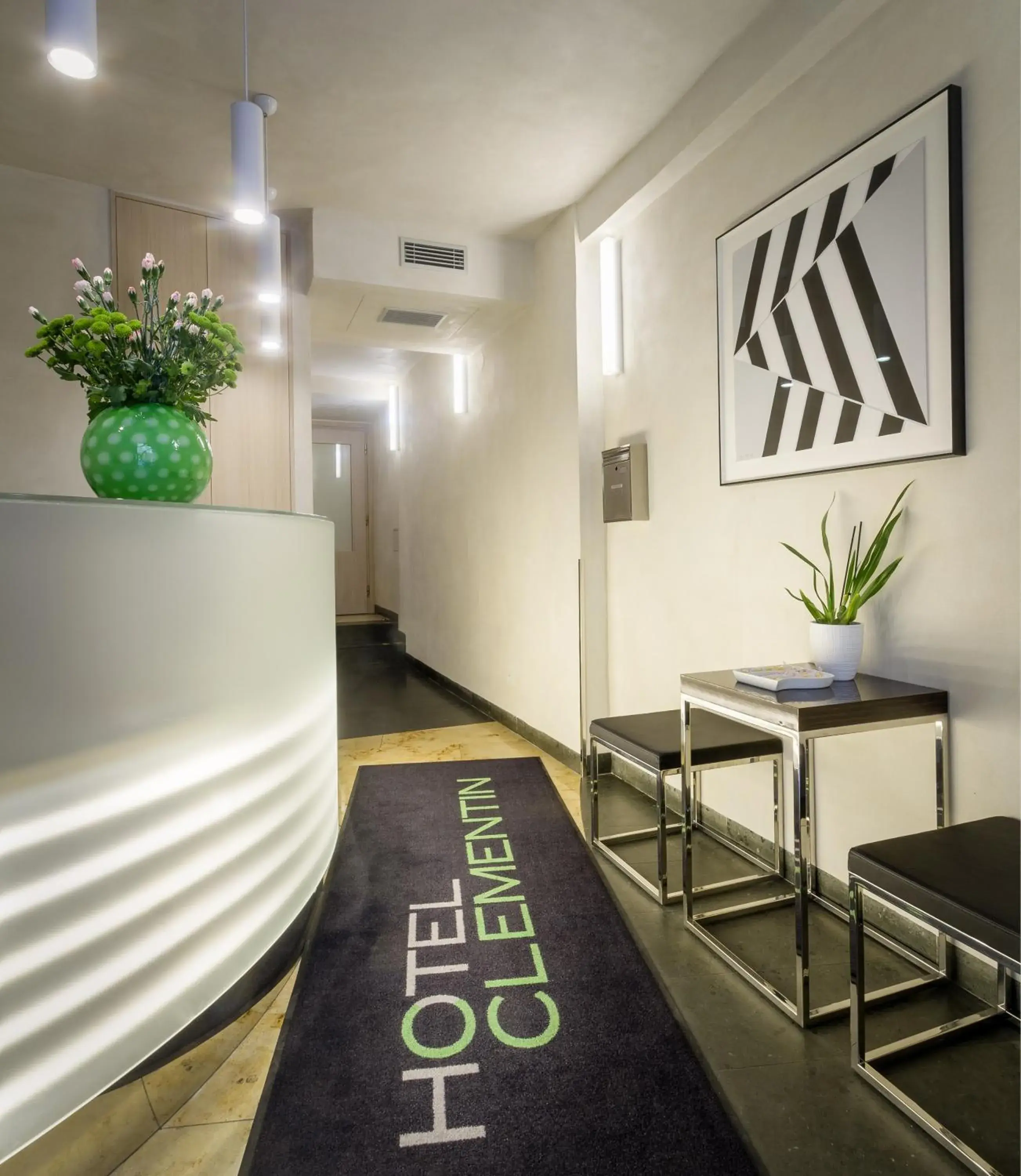 Lobby or reception in Clementin Lobby or reception in Clementin