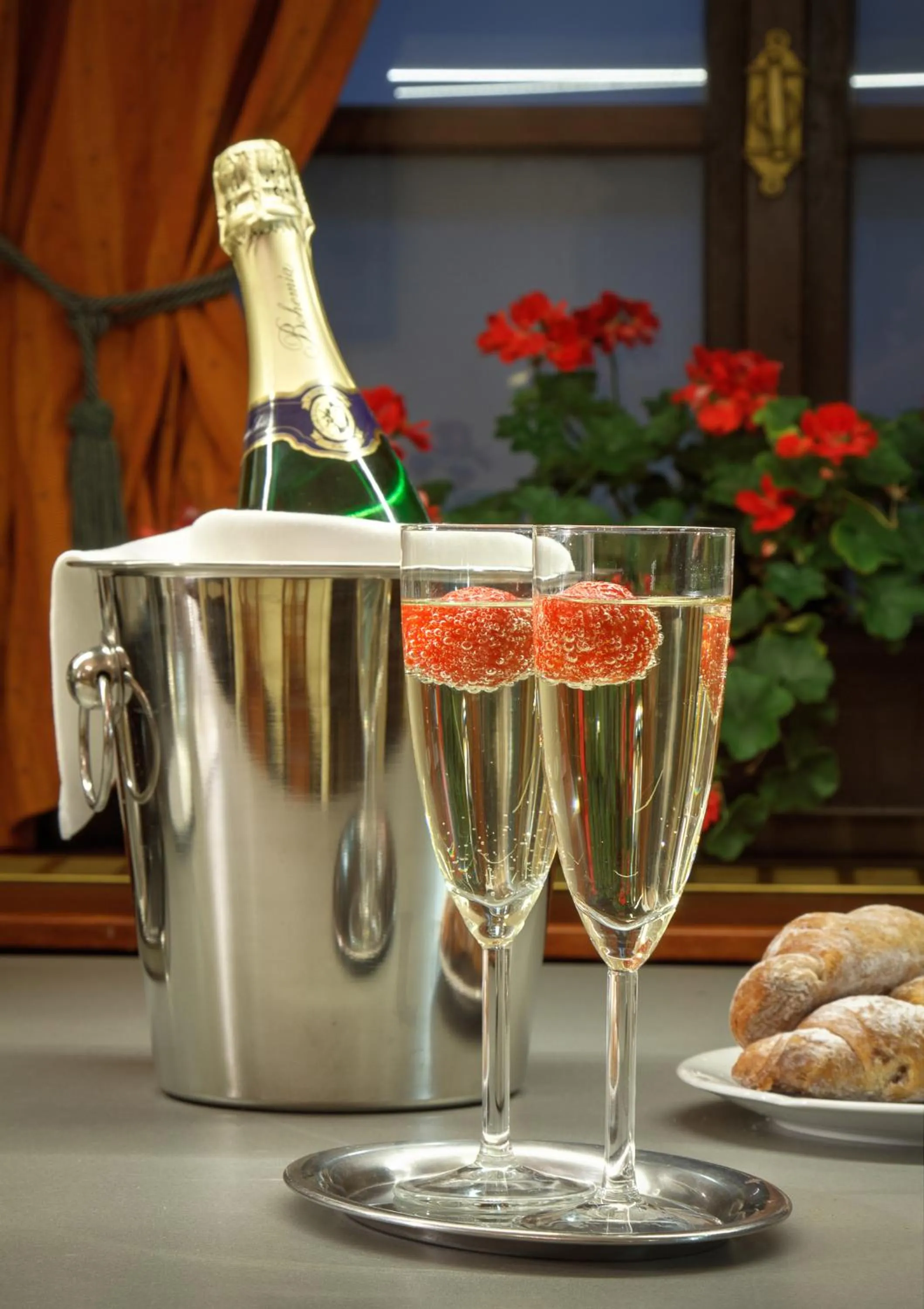 Buffet breakfast in Clementin