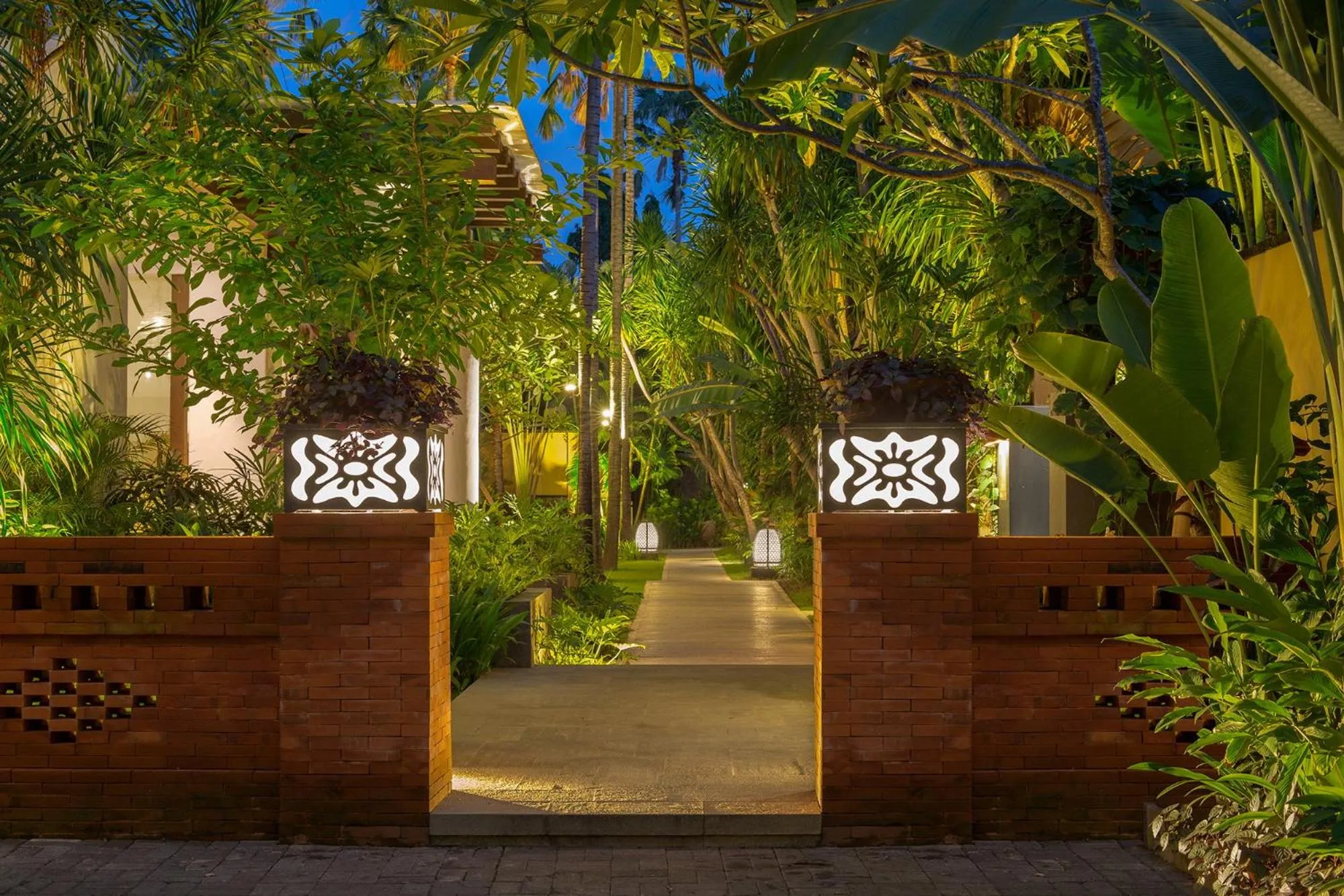 Facade/entrance in Alaya Dedaun Kuta