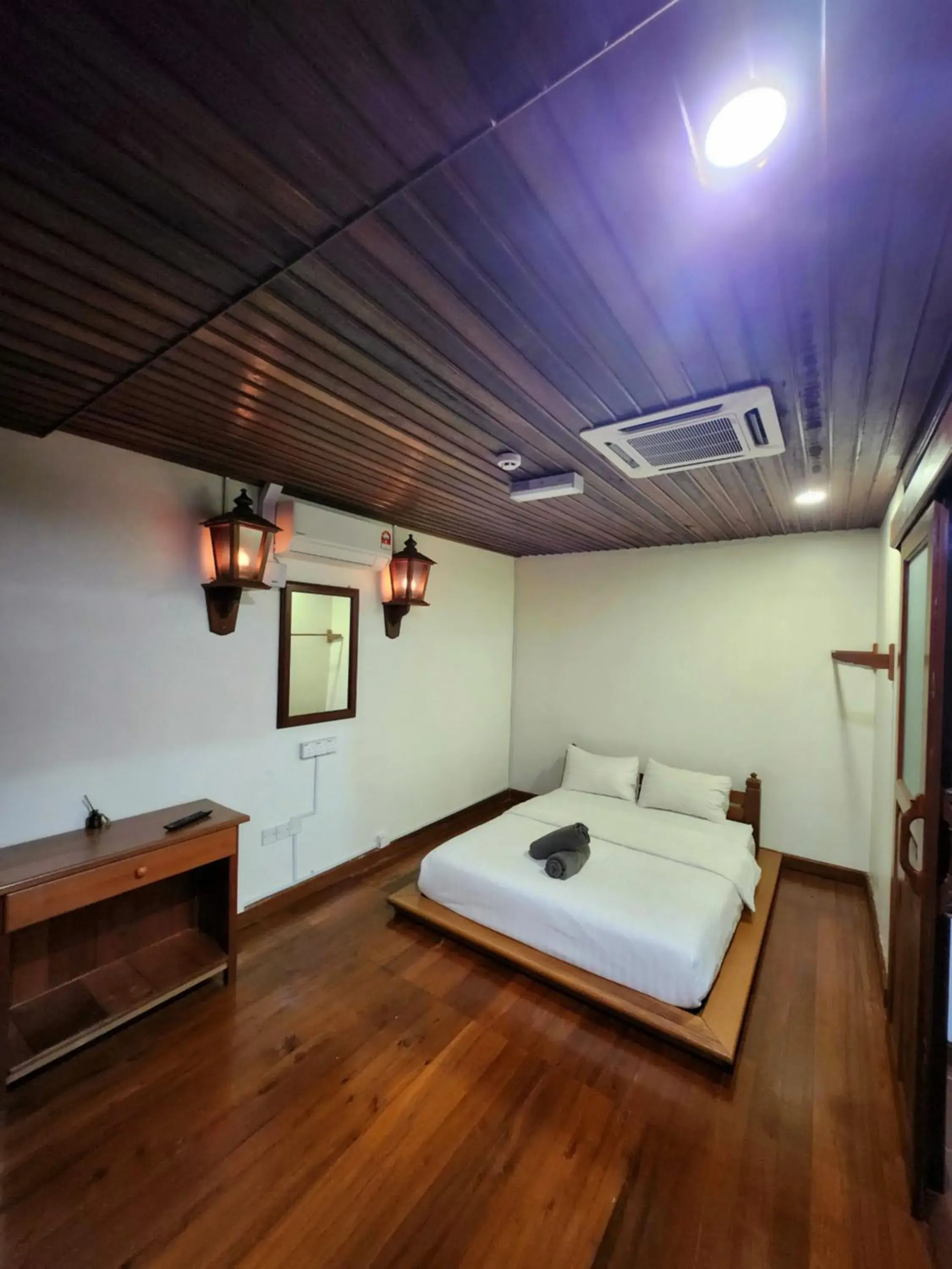 Bed in Uptown Eco Hotel Bed in Uptown Eco Hotel