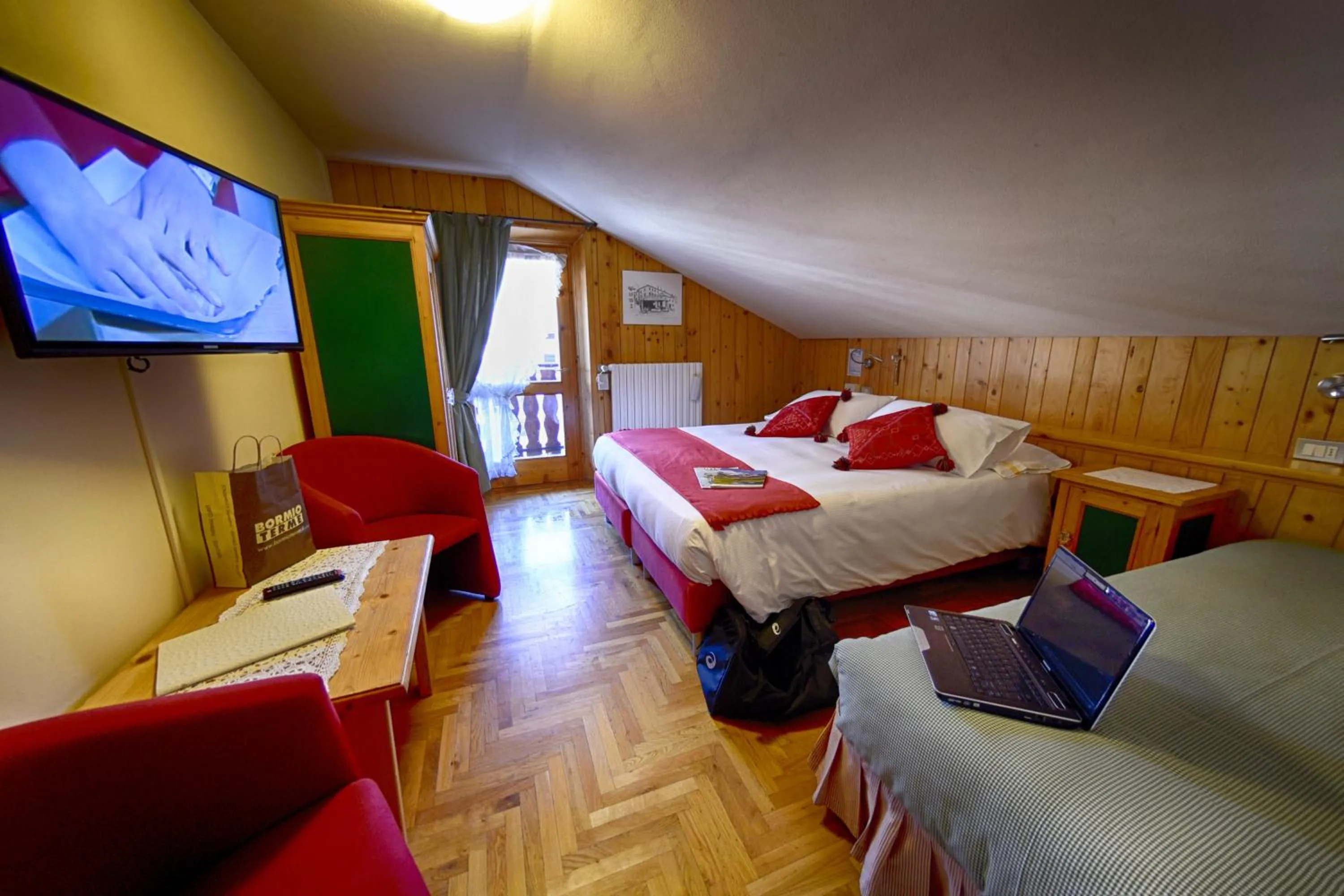 Photo of the whole room, Bed in Meublè Cima Bianca Garni