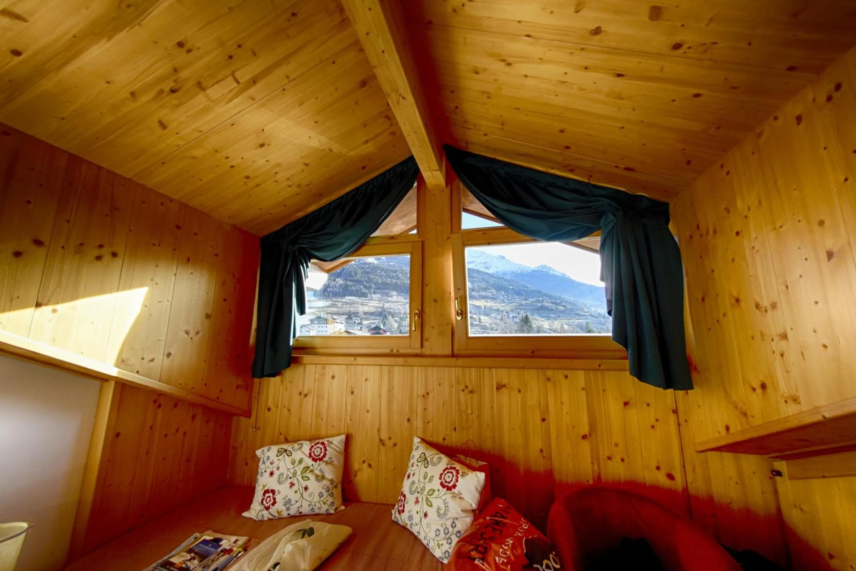 Photo of the whole room in Meublè Cima Bianca Garni