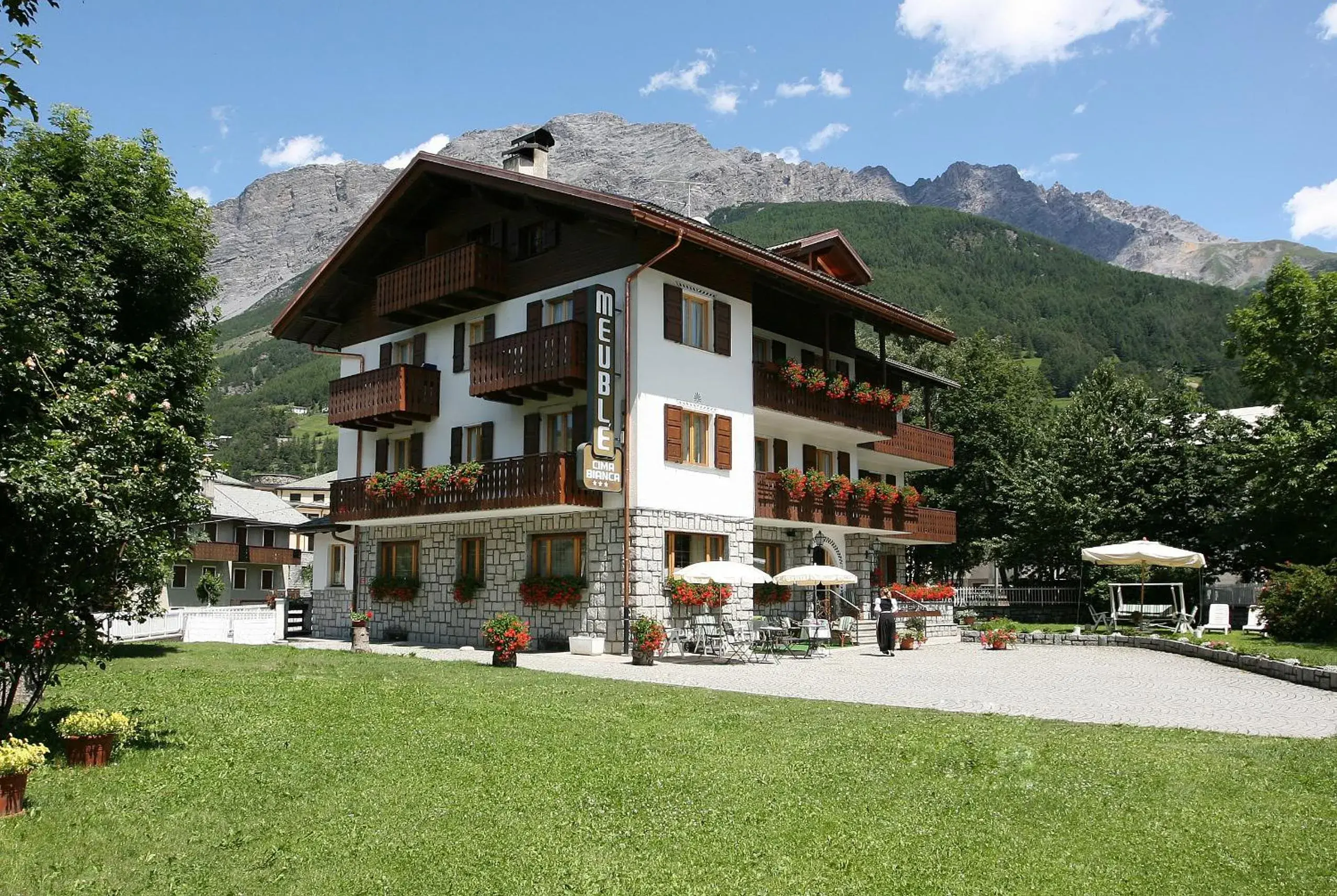 Property building in Meublè Cima Bianca Garni Property building in Meublè Cima Bianca Garni