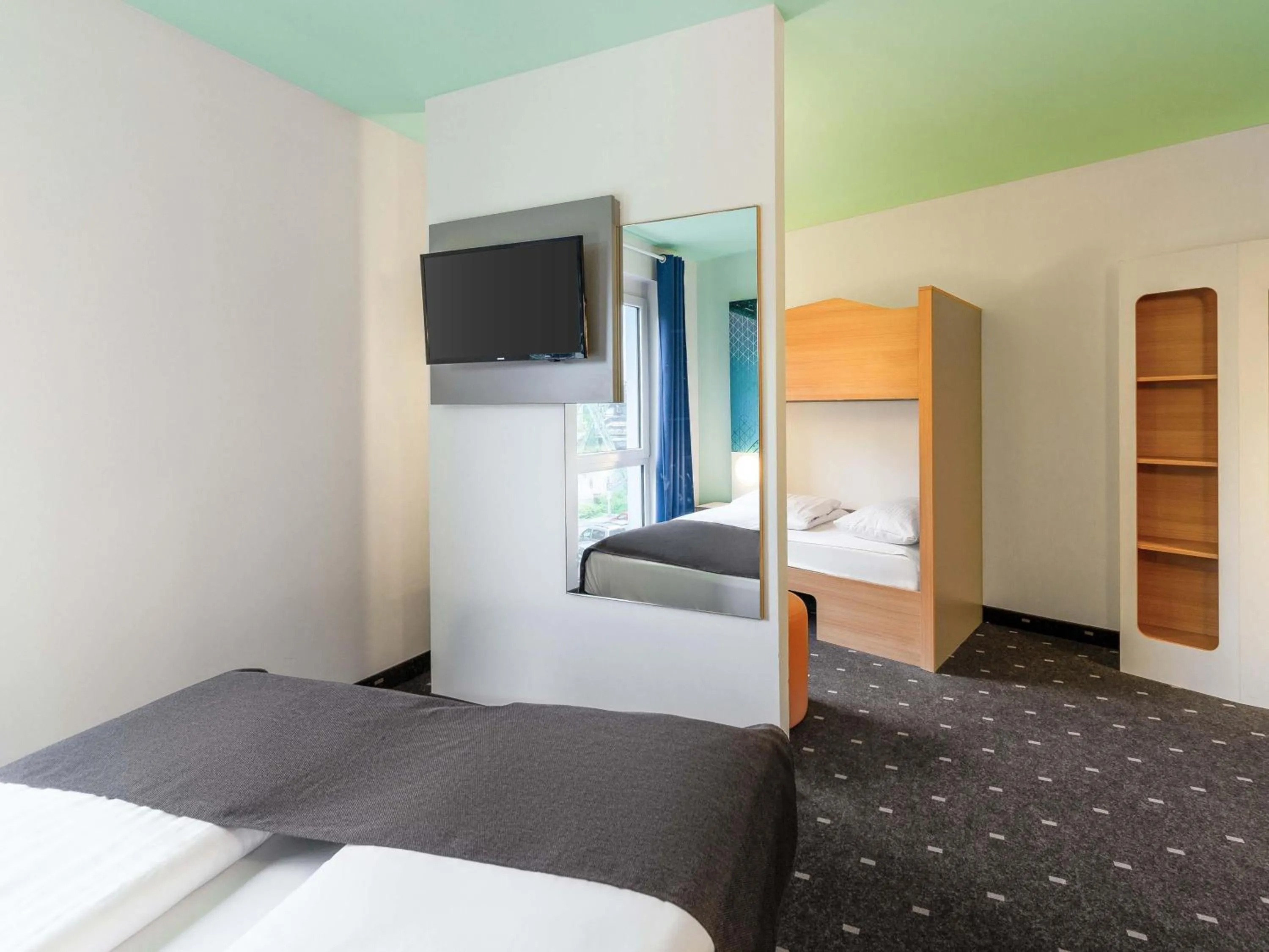 Photo of the whole room, Bed in B&B HOTEL Wuppertal City-Süd