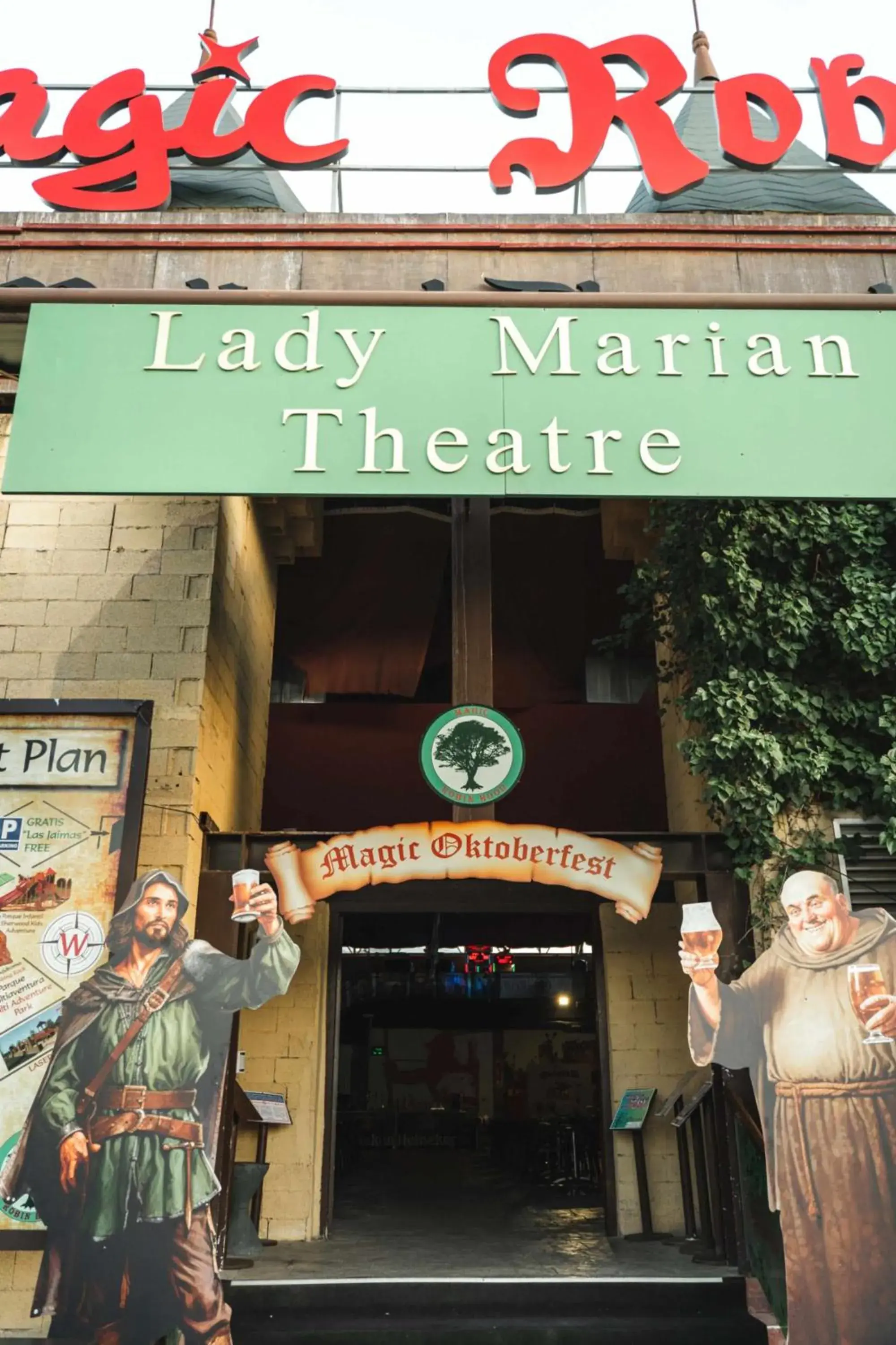 Facade/entrance in Magic Robin Hood Facade/entrance in Magic Robin Hood