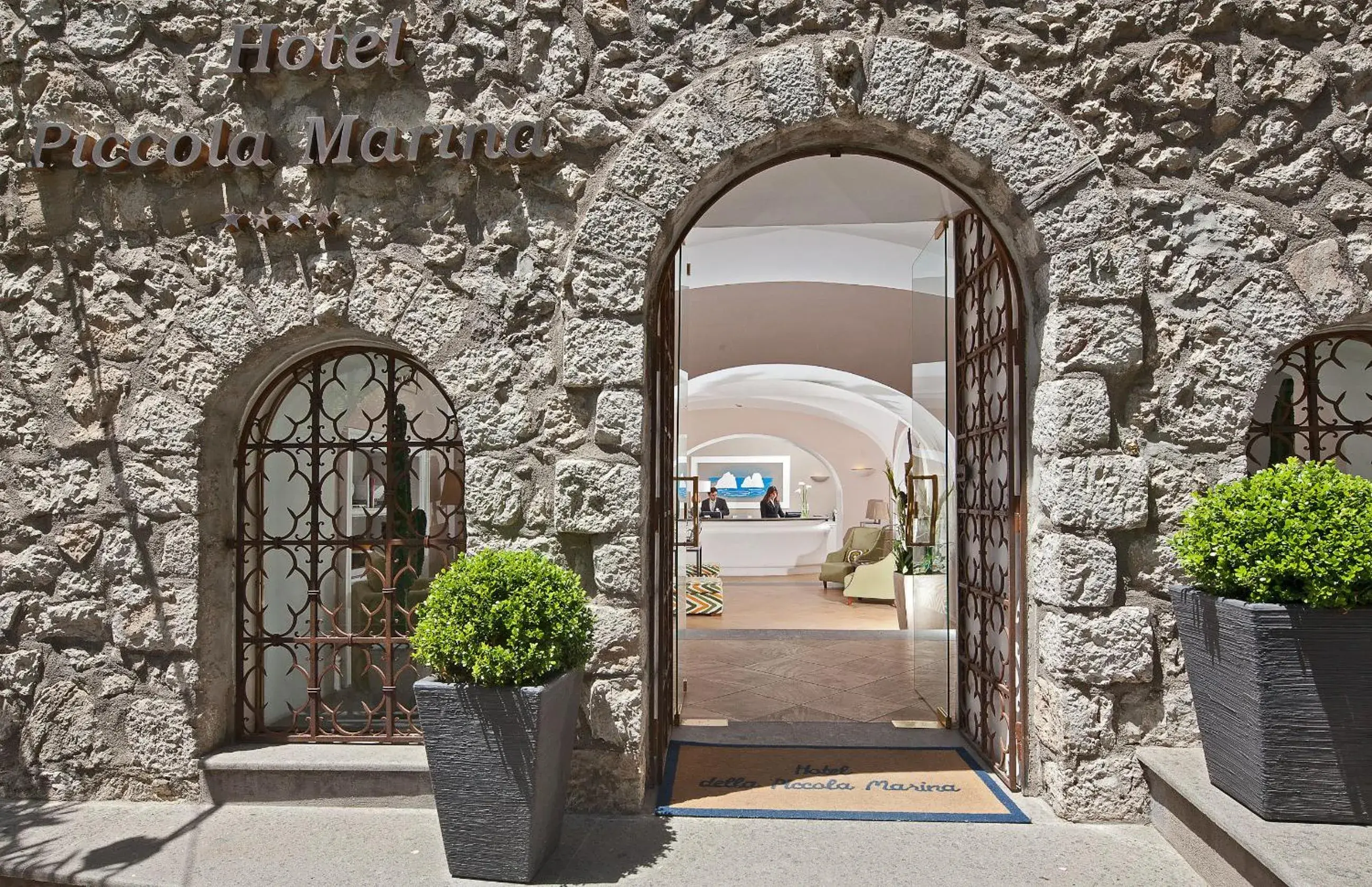 Facade/entrance in Hotel Della Piccola Marina Facade/entrance in Hotel Della Piccola Marina