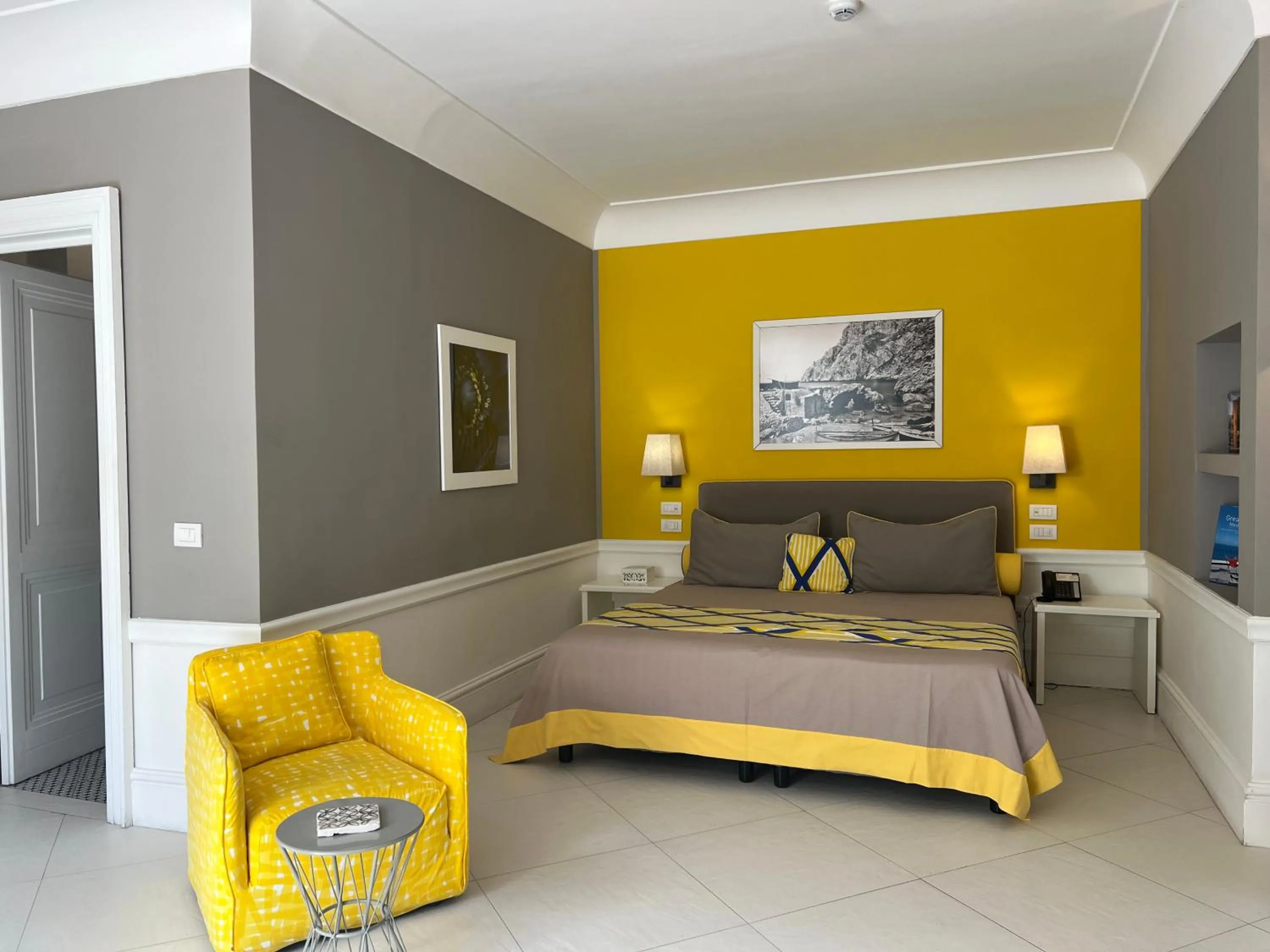 Photo of the whole room, Bed in Hotel Della Piccola Marina